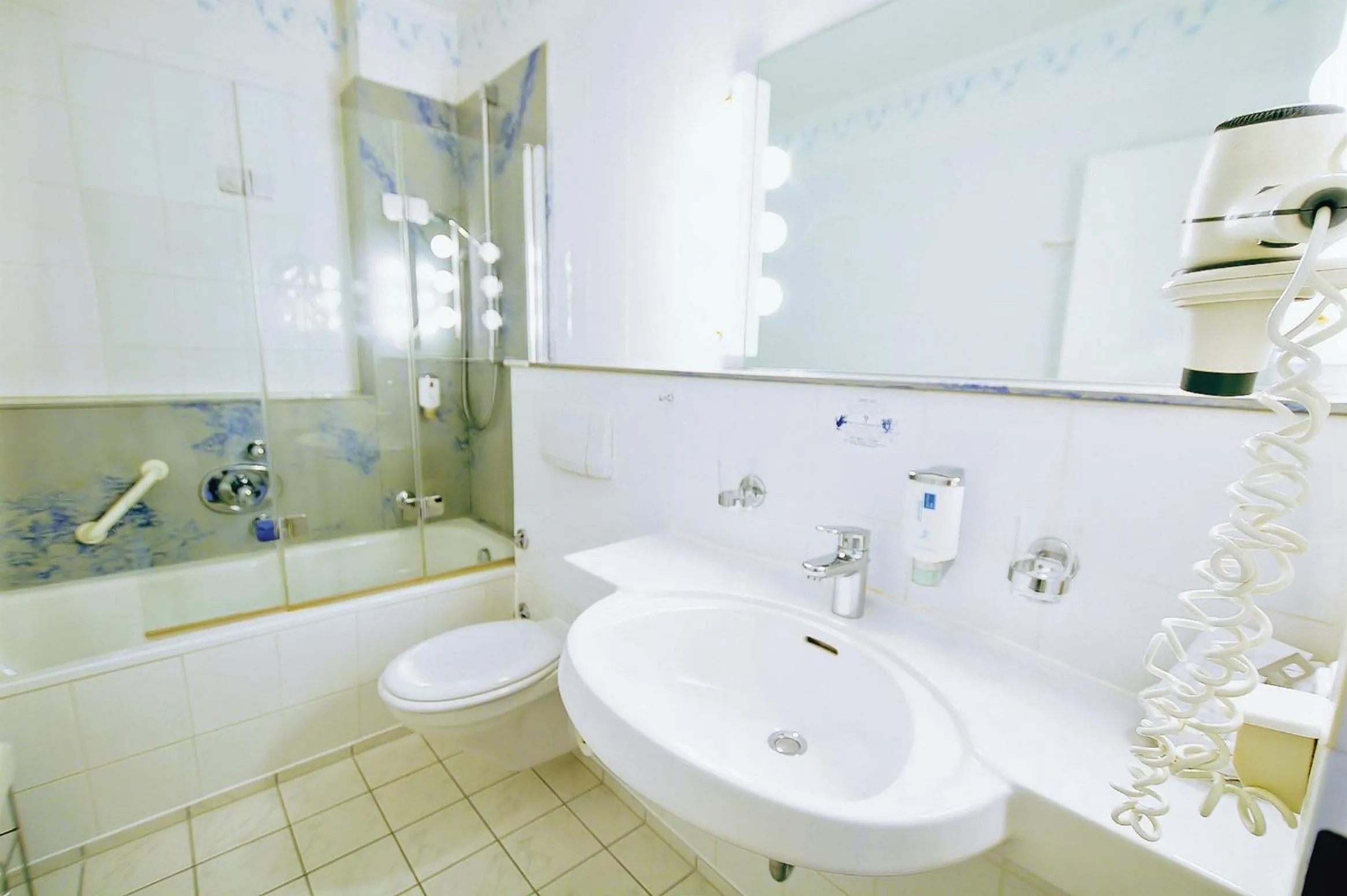 Bathroom in Hotel Jugendstil