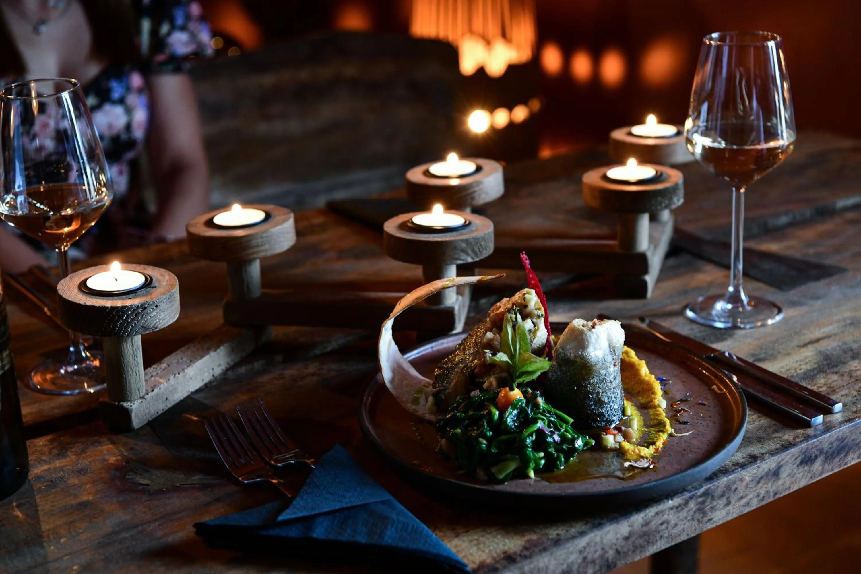 Activities in White Pearl Cavalieri