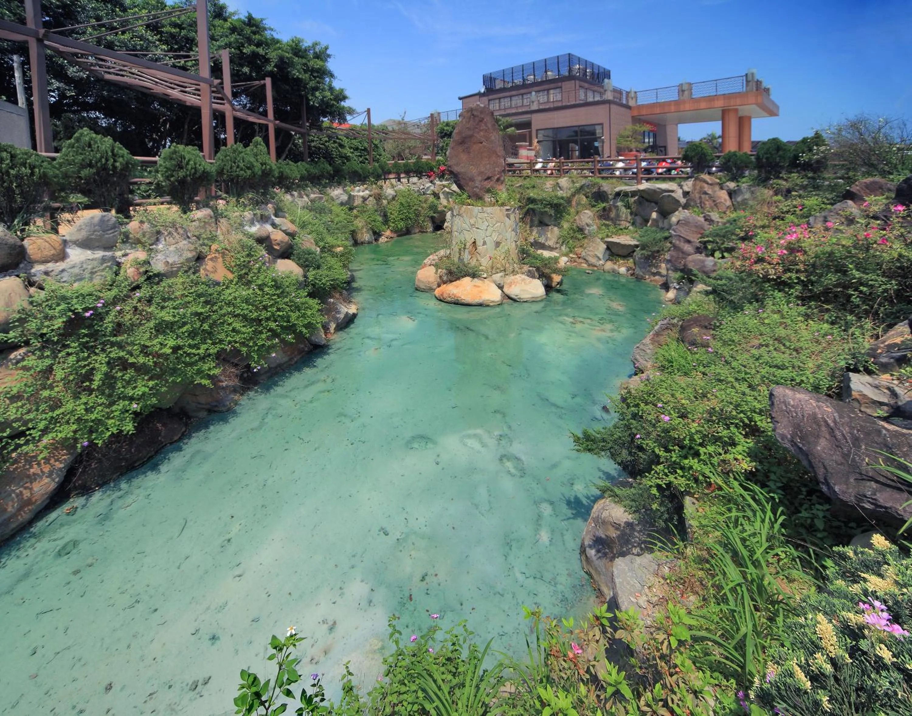 Swimming pool in Jin Yong Quan Spa Hotspring Resort