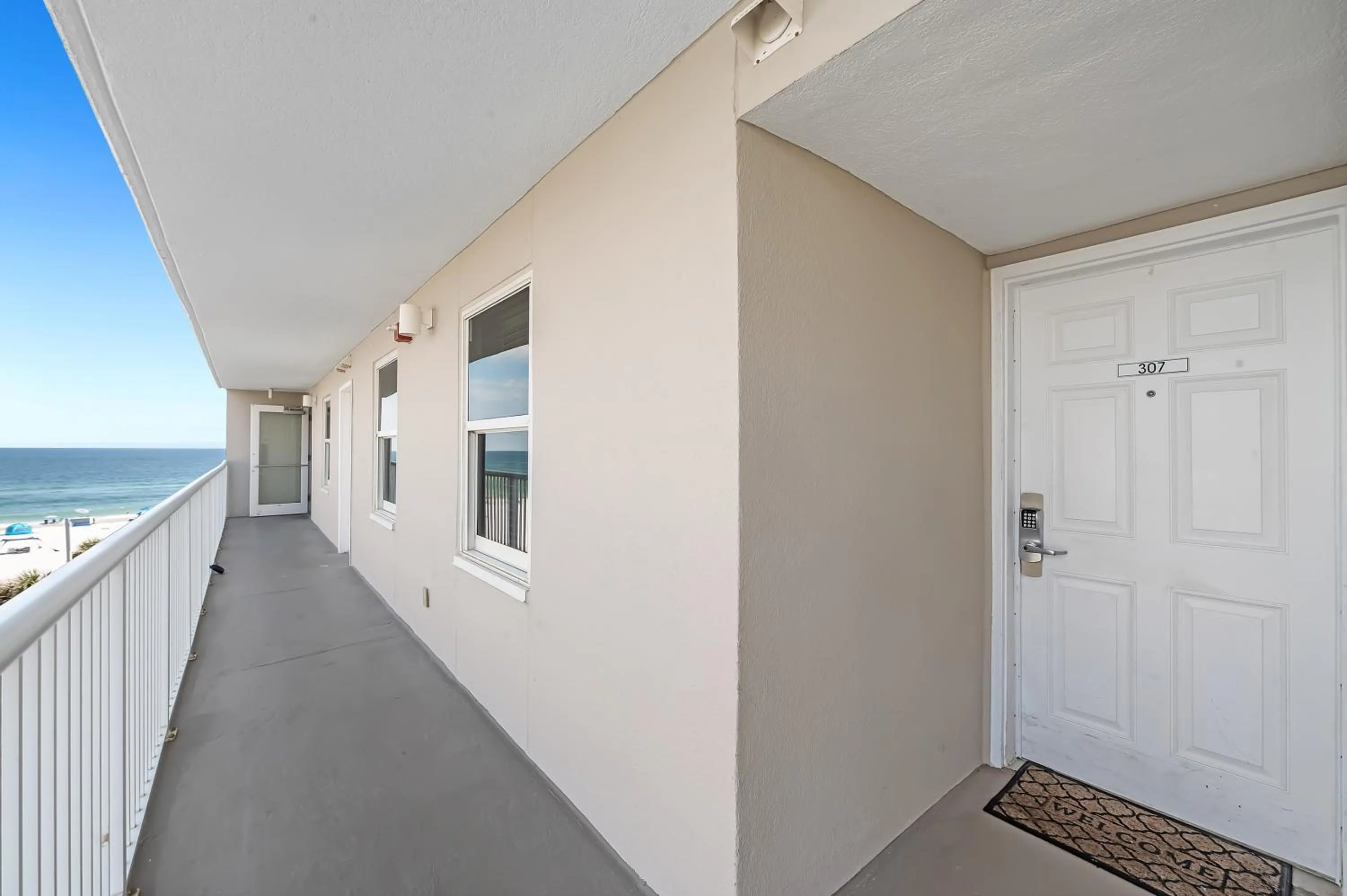 Balcony/Terrace in Tradewinds 307