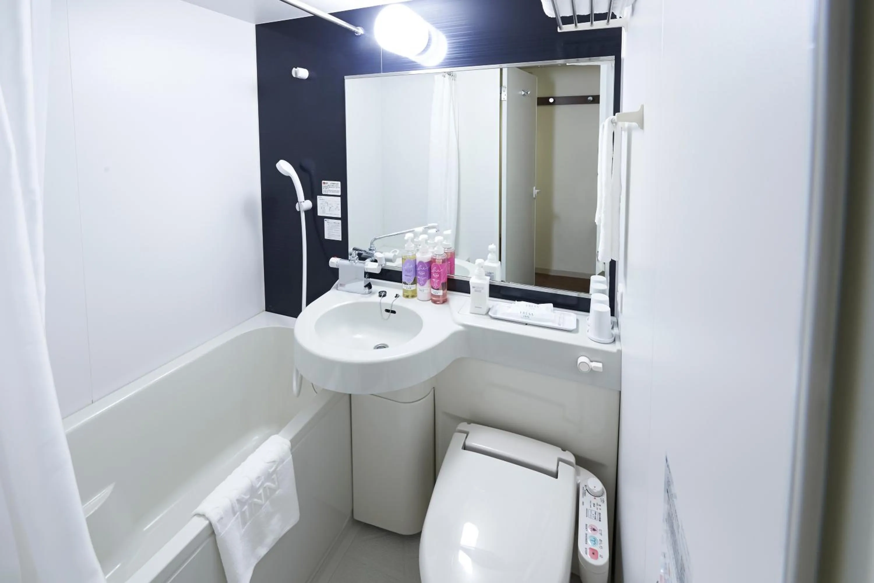 Toilet in Sotetsu Fresa Inn Chiba Kashiwa