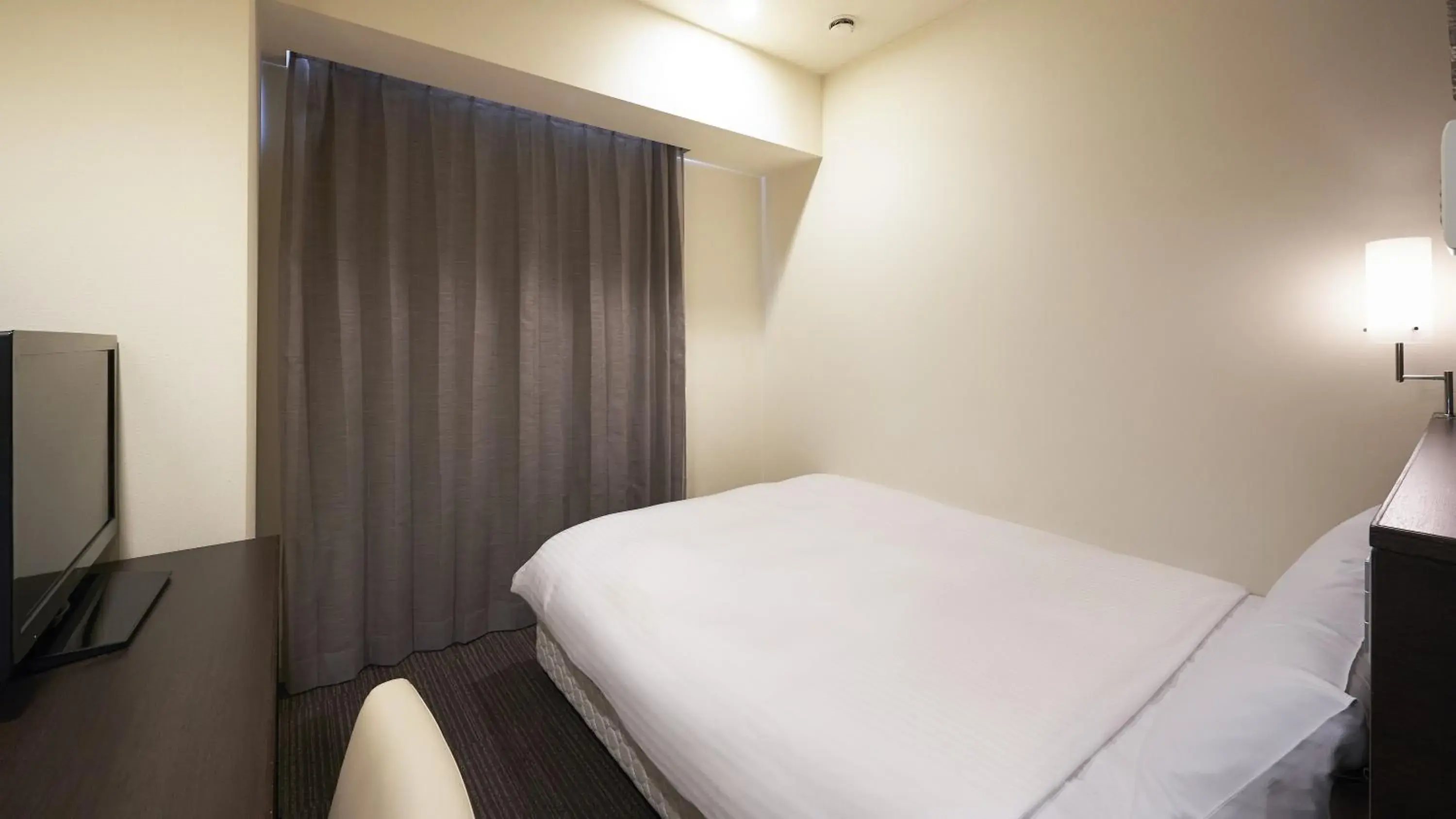 Standard Double Room - Non-Smoking in Sotetsu Fresa Inn Chiba Kashiwa Standard Double Room - Non-Smoking in Sotetsu Fresa Inn Chiba Kashiwa