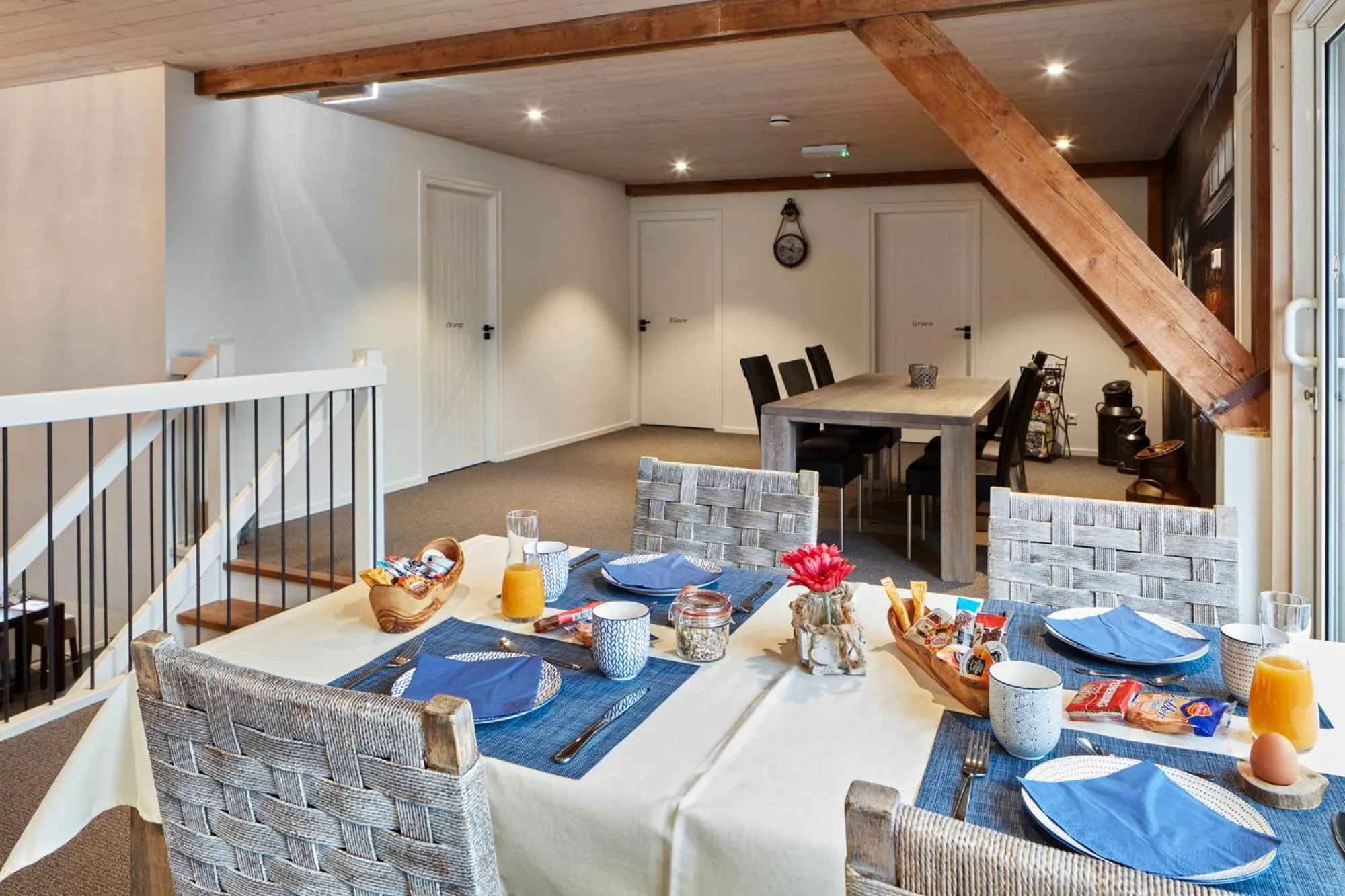 Dining area in B&B Bavelse Hoeve