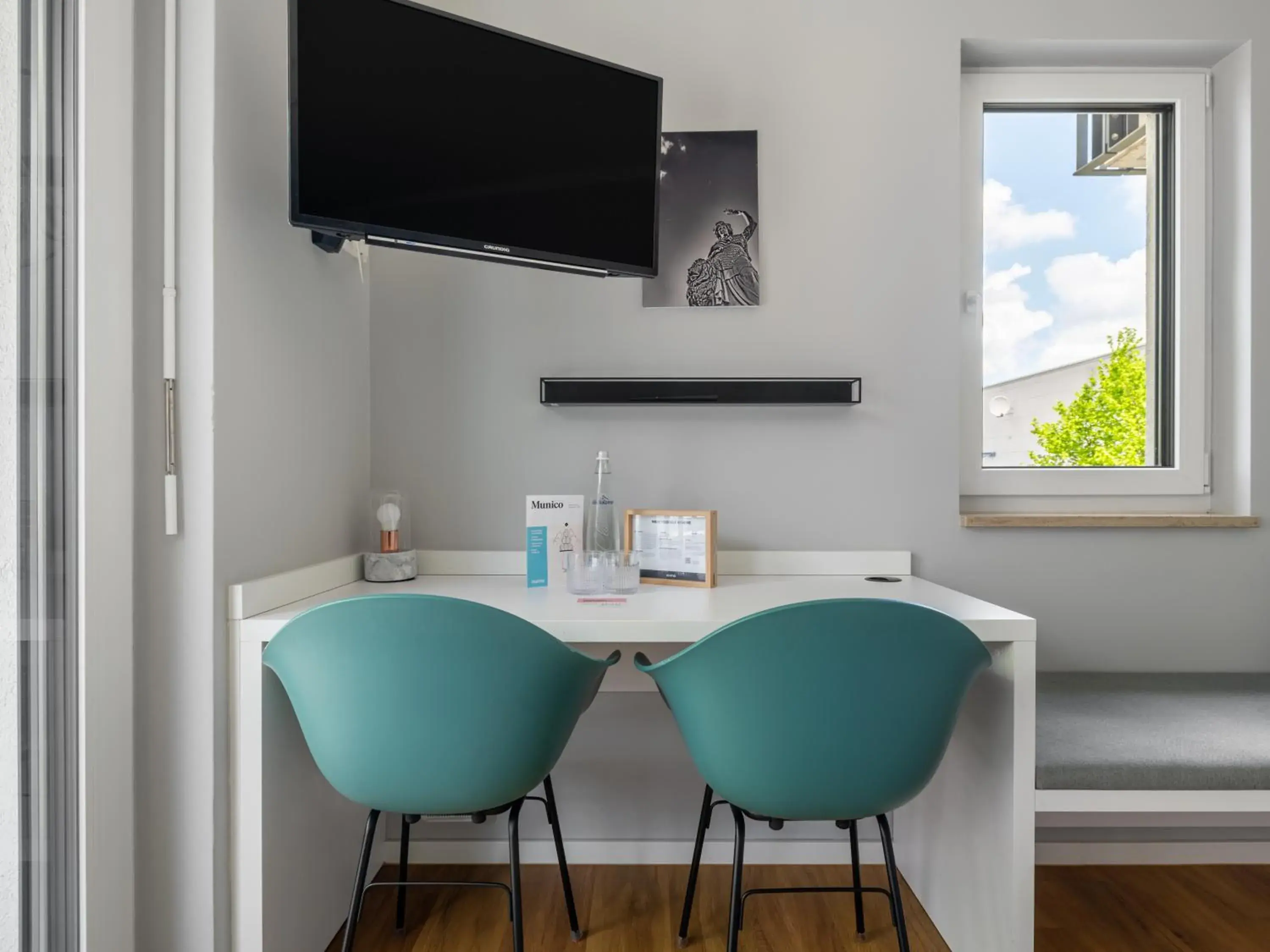 Large Studio with Kitchenette and Balcony in Numa Munich Munico Large Studio with Kitchenette and Balcony in Numa Munich Munico