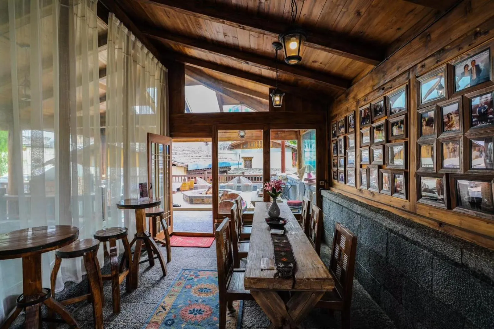 Lounge or bar in Arro Khampa By Zinc Journey Shangri-la