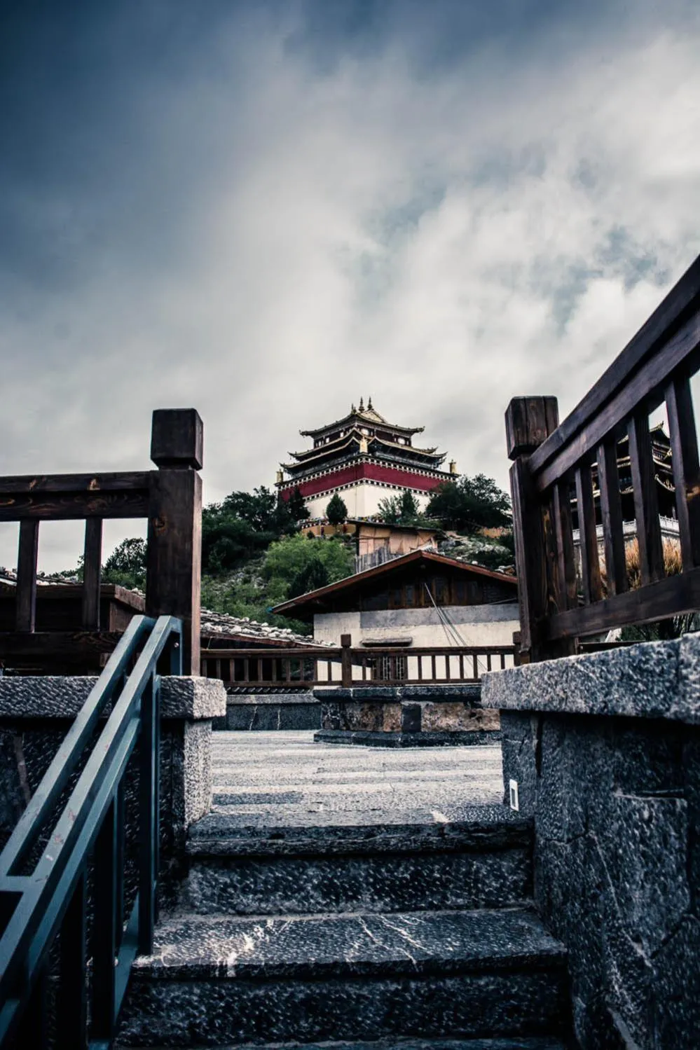 Property building in Arro Khampa By Zinc Journey Shangri-la