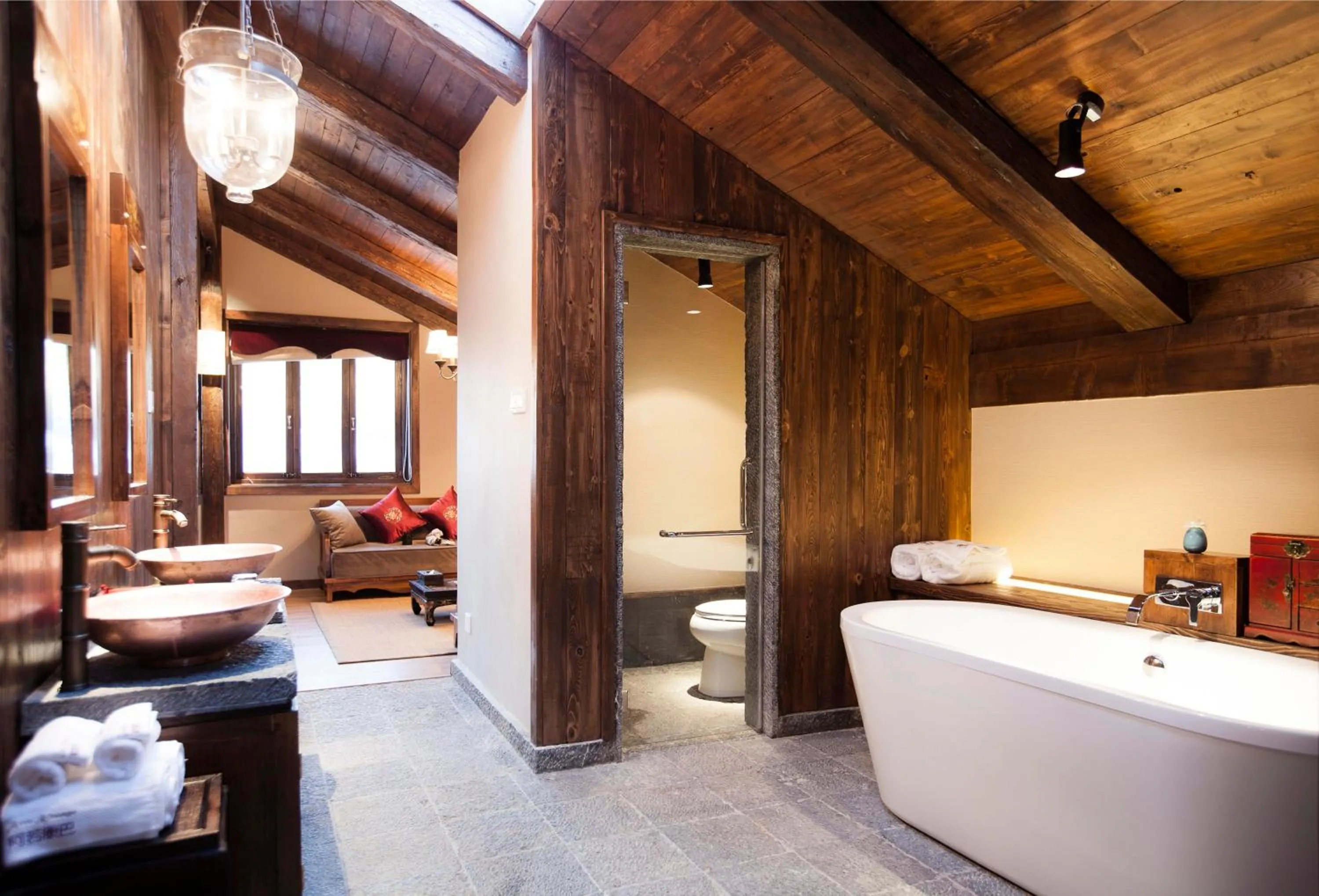 Toilet in Arro Khampa By Zinc Journey Shangri-la