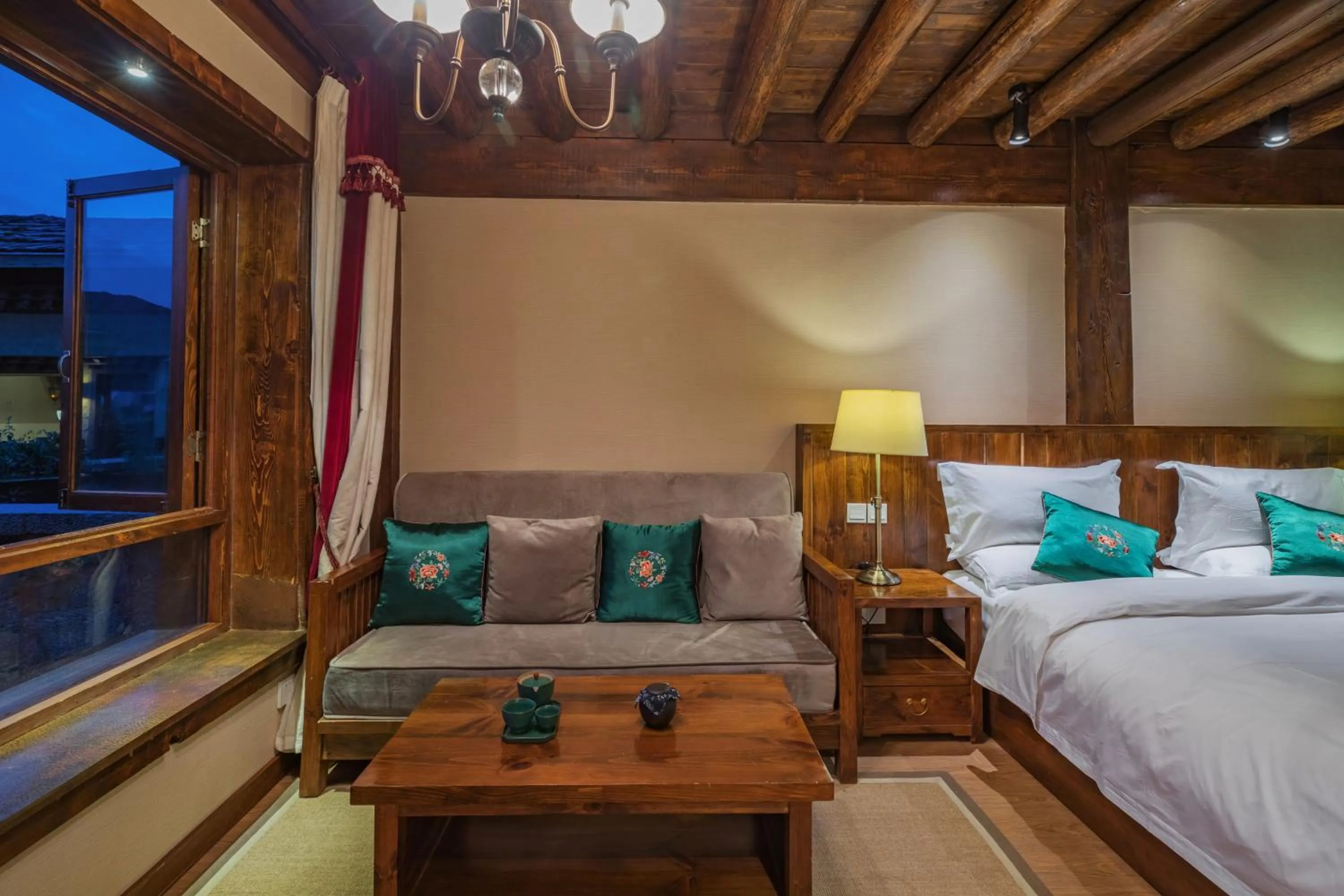 Bedroom, Bed in Arro Khampa By Zinc Journey Shangri-la