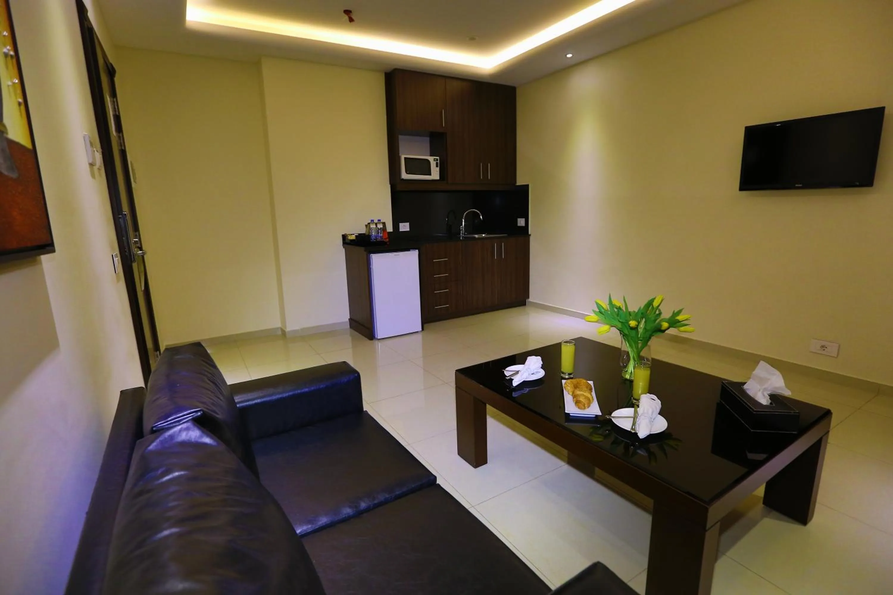 Kitchen or kitchenette in Jounieh Suites Boutique Hotel