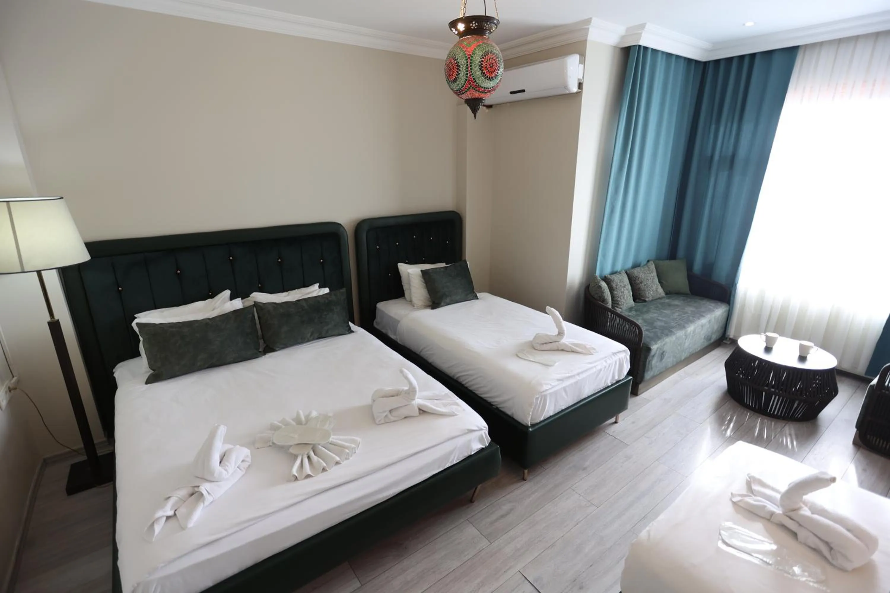 Bed in Cheers Lighthouse