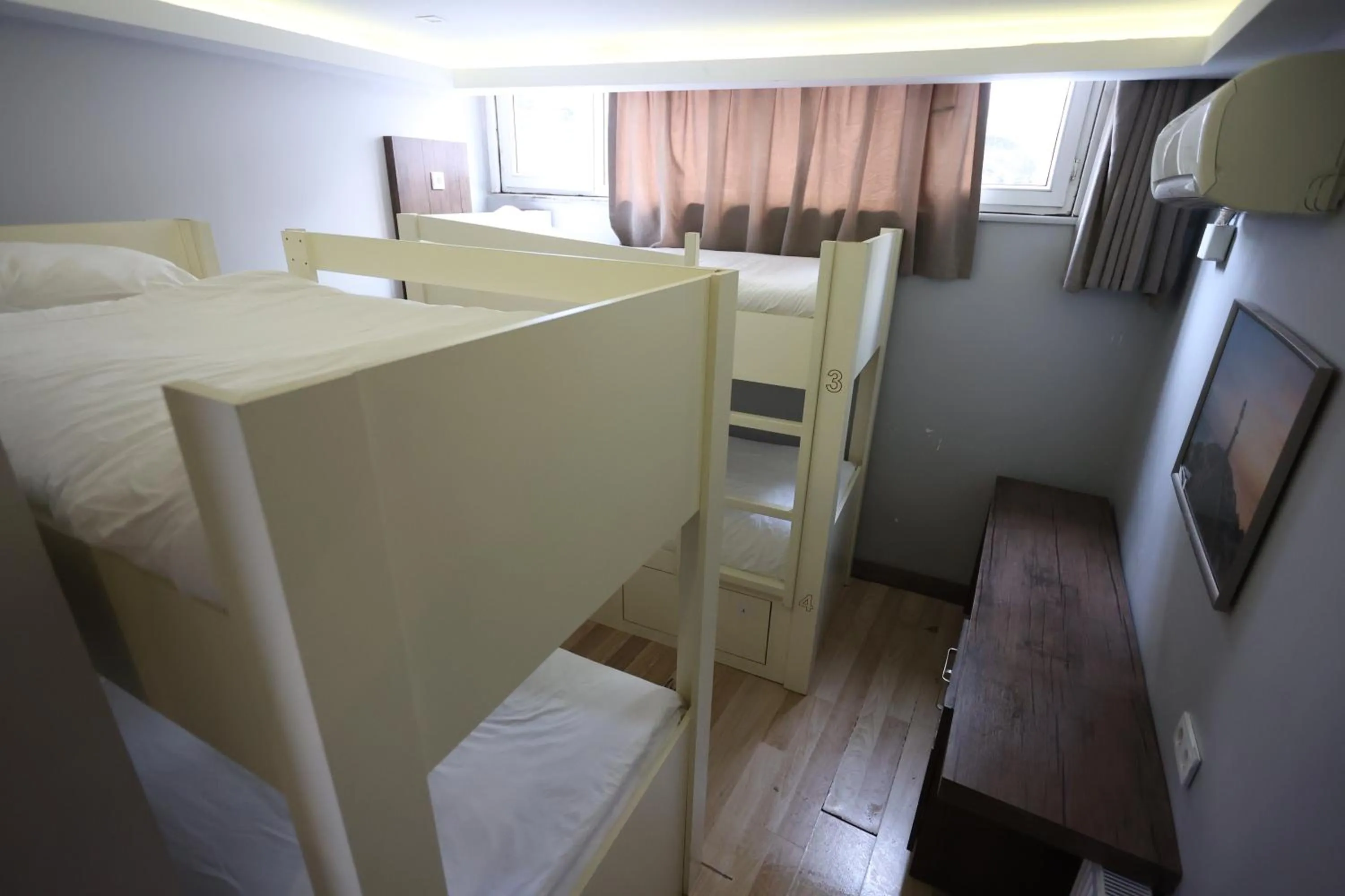 Bed in Cheers Lighthouse