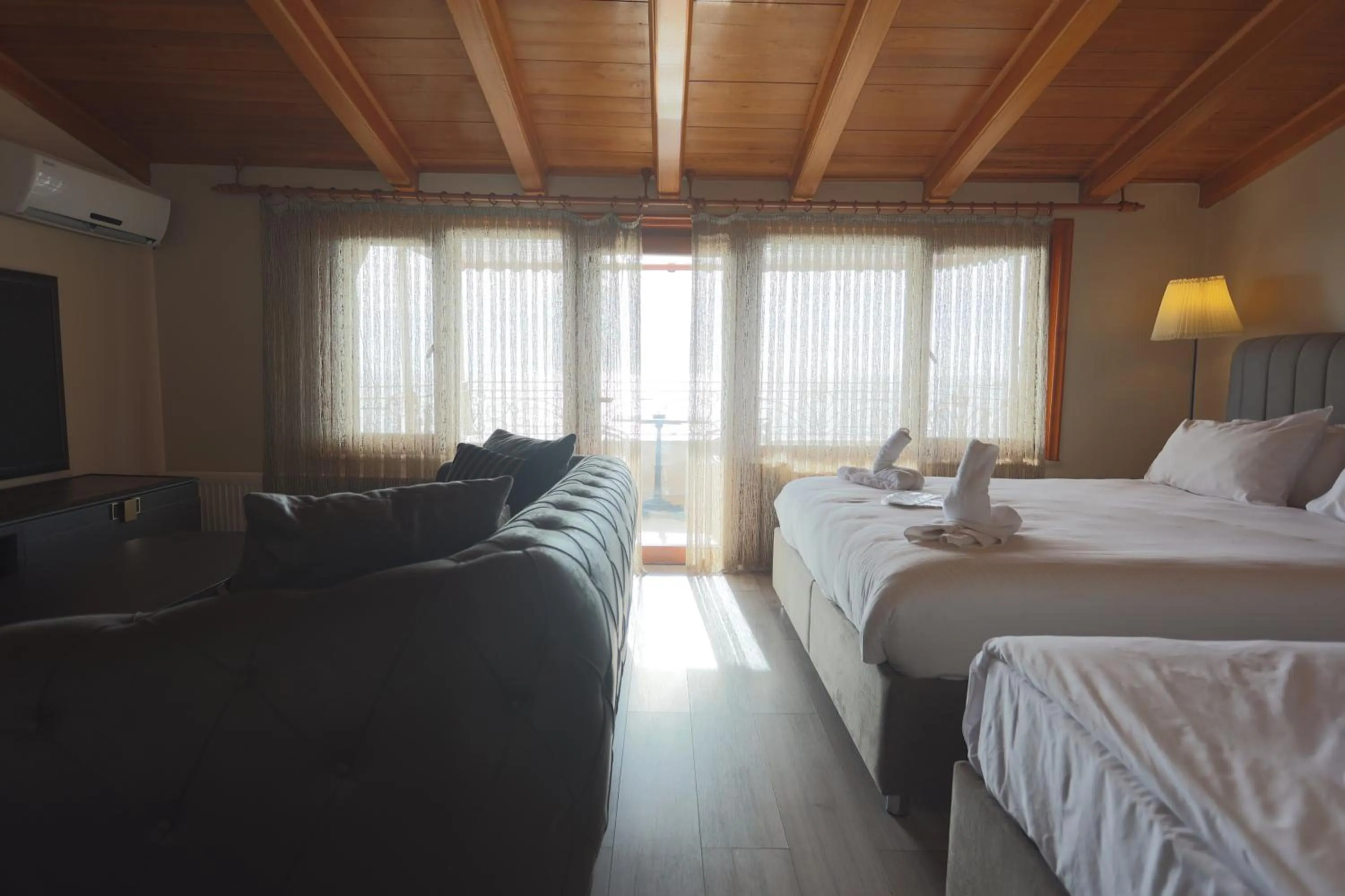 Bed in Cheers Lighthouse