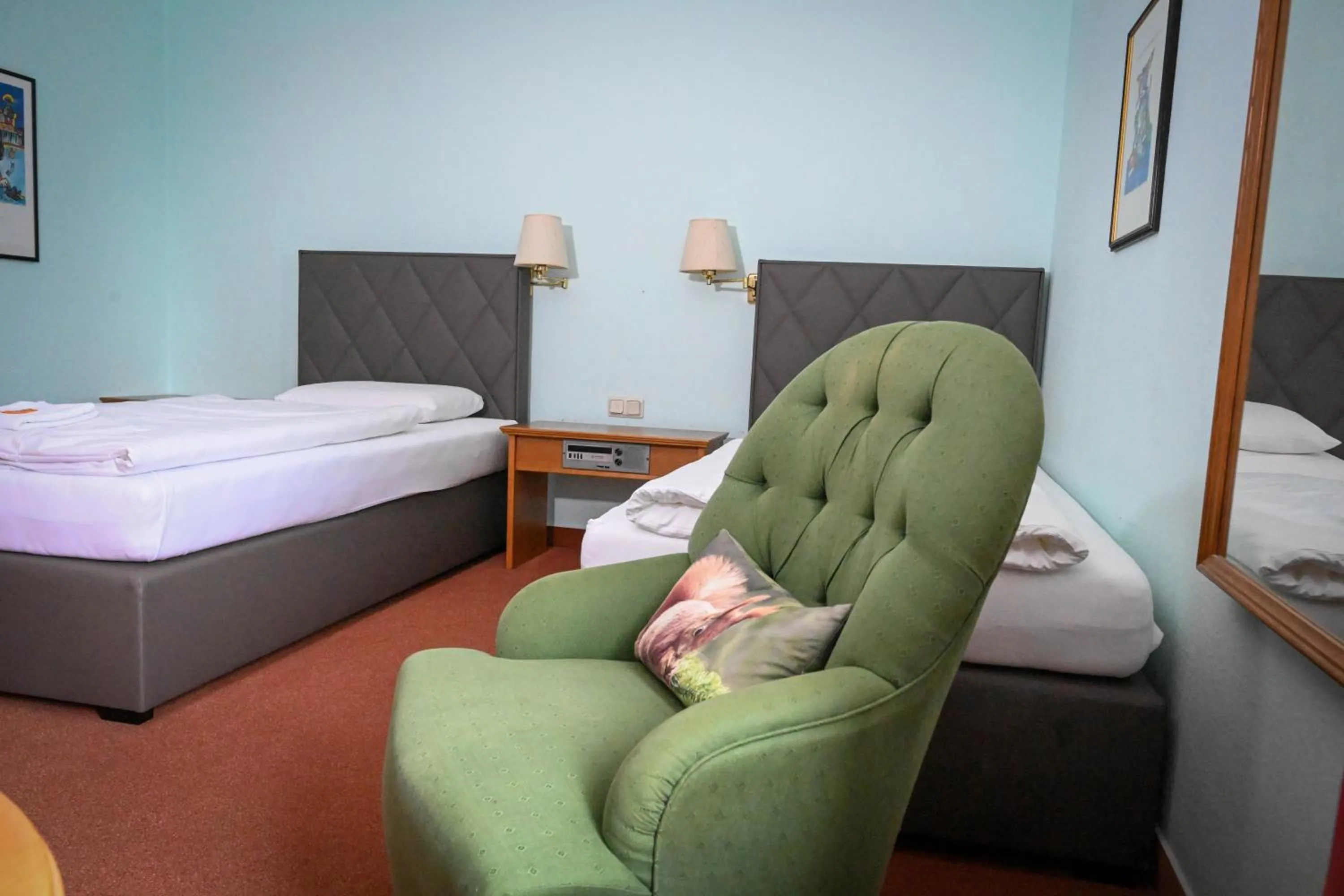 Seating area, Bed in Akzent Hotel Gut Höing