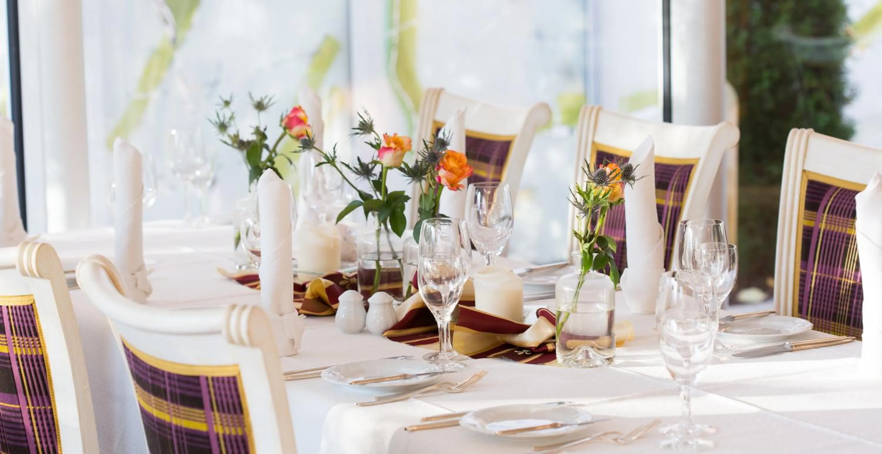 Restaurant/places to eat in AKZENT Hotel Restaurant Altdorfer Hof