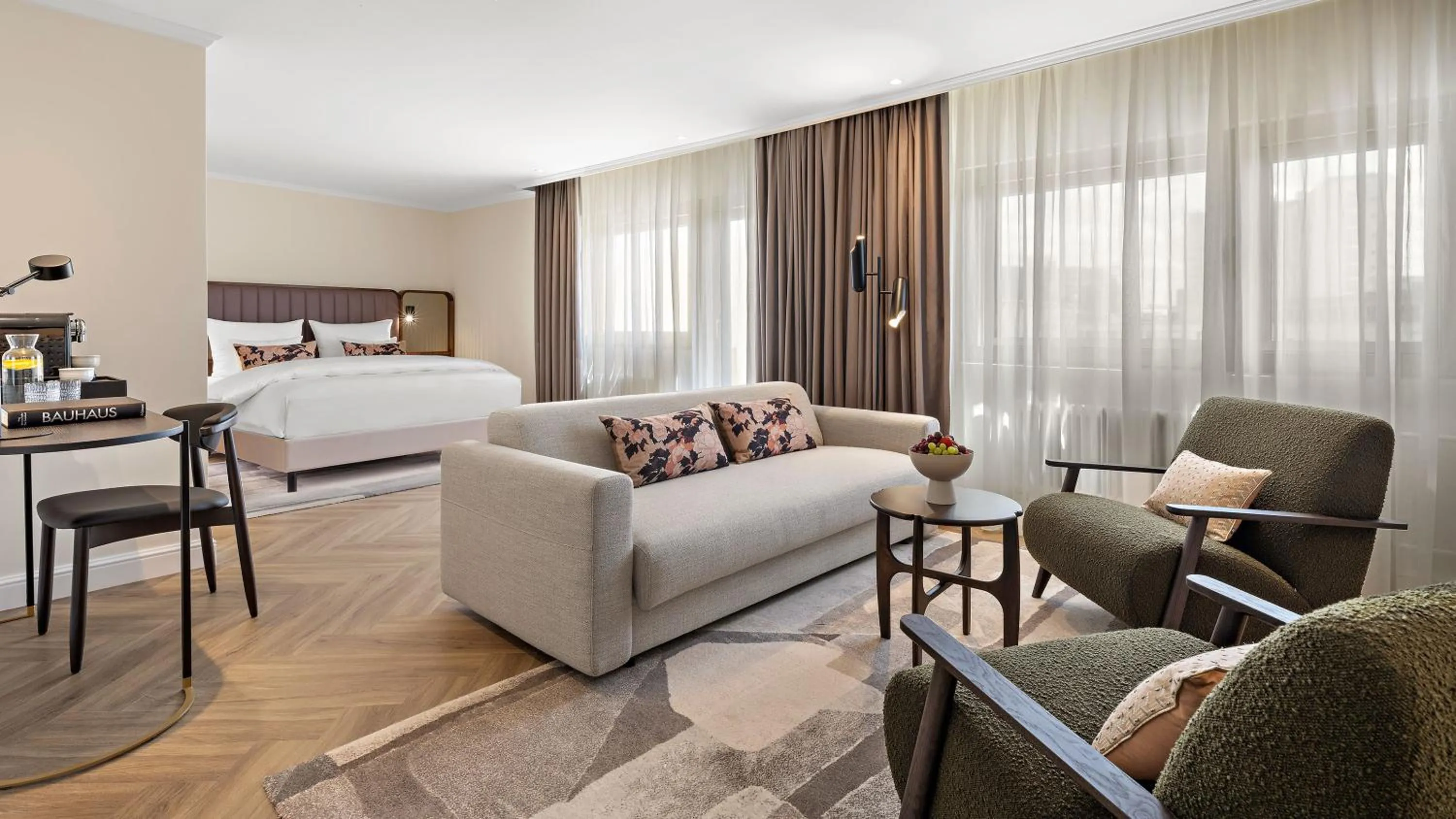 Photo of the whole room, Bed in Hotel Bristol Berlin