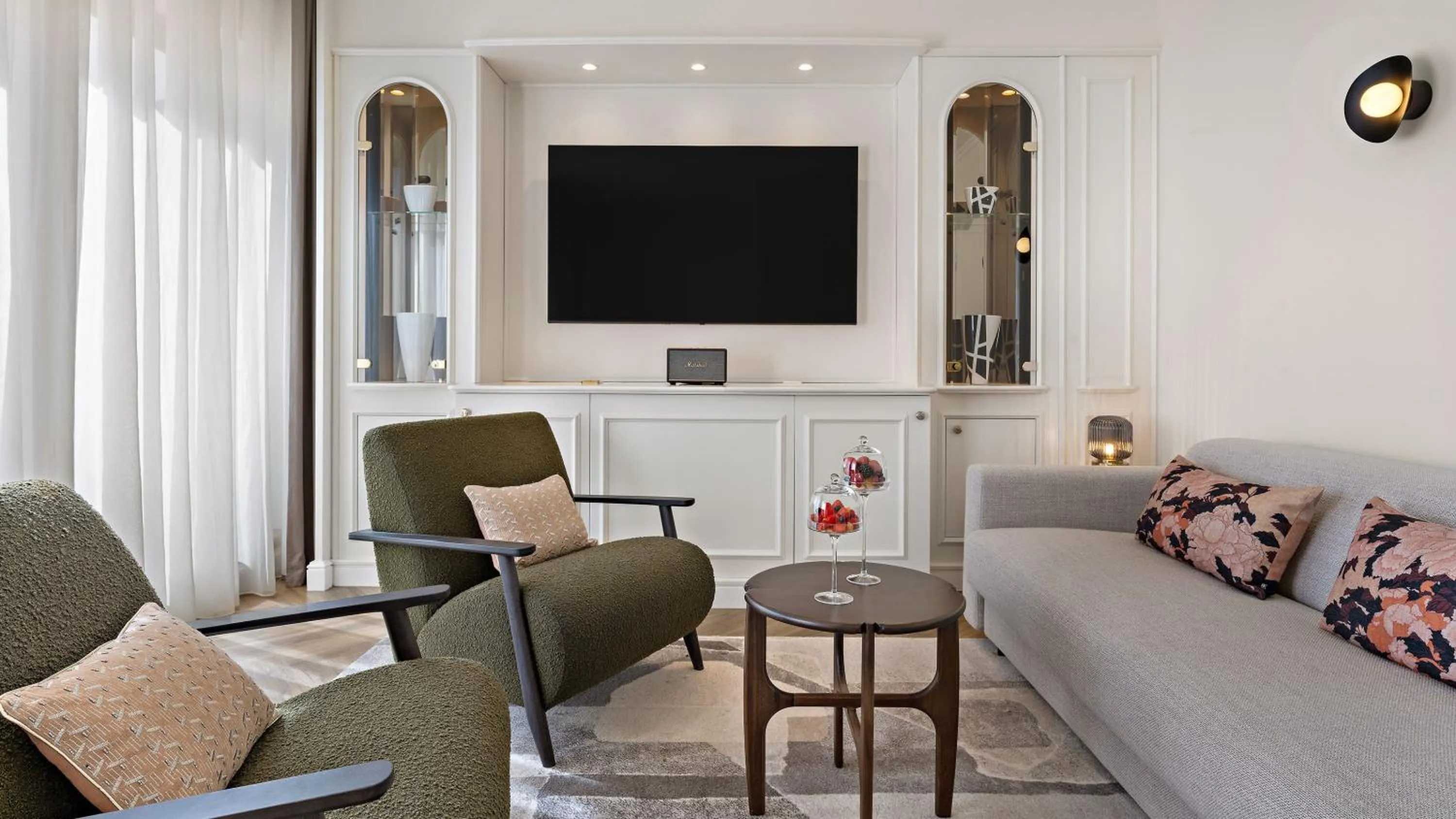 Photo of the whole room in Hotel Bristol Berlin