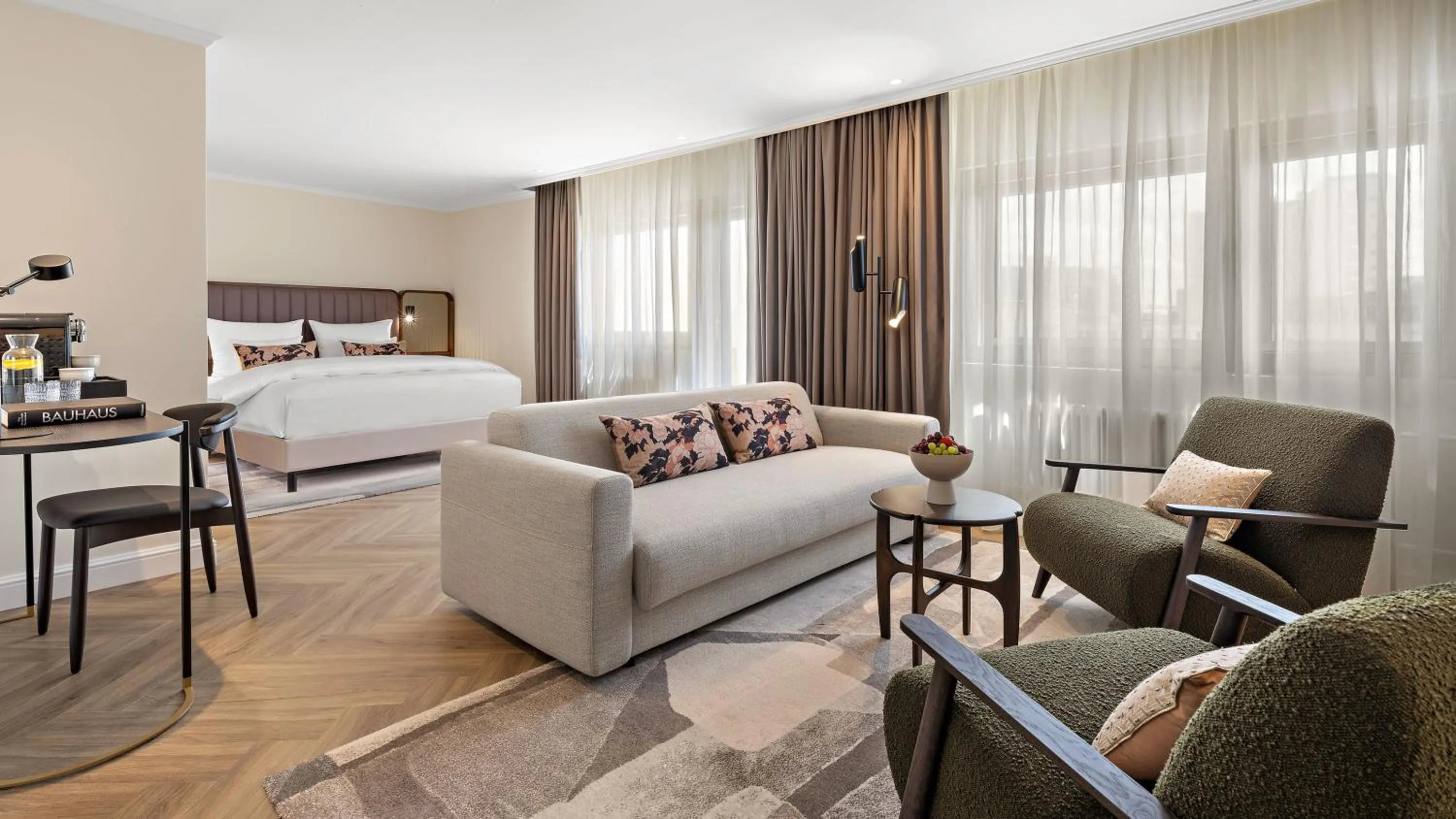 Bed in Hotel Bristol Berlin