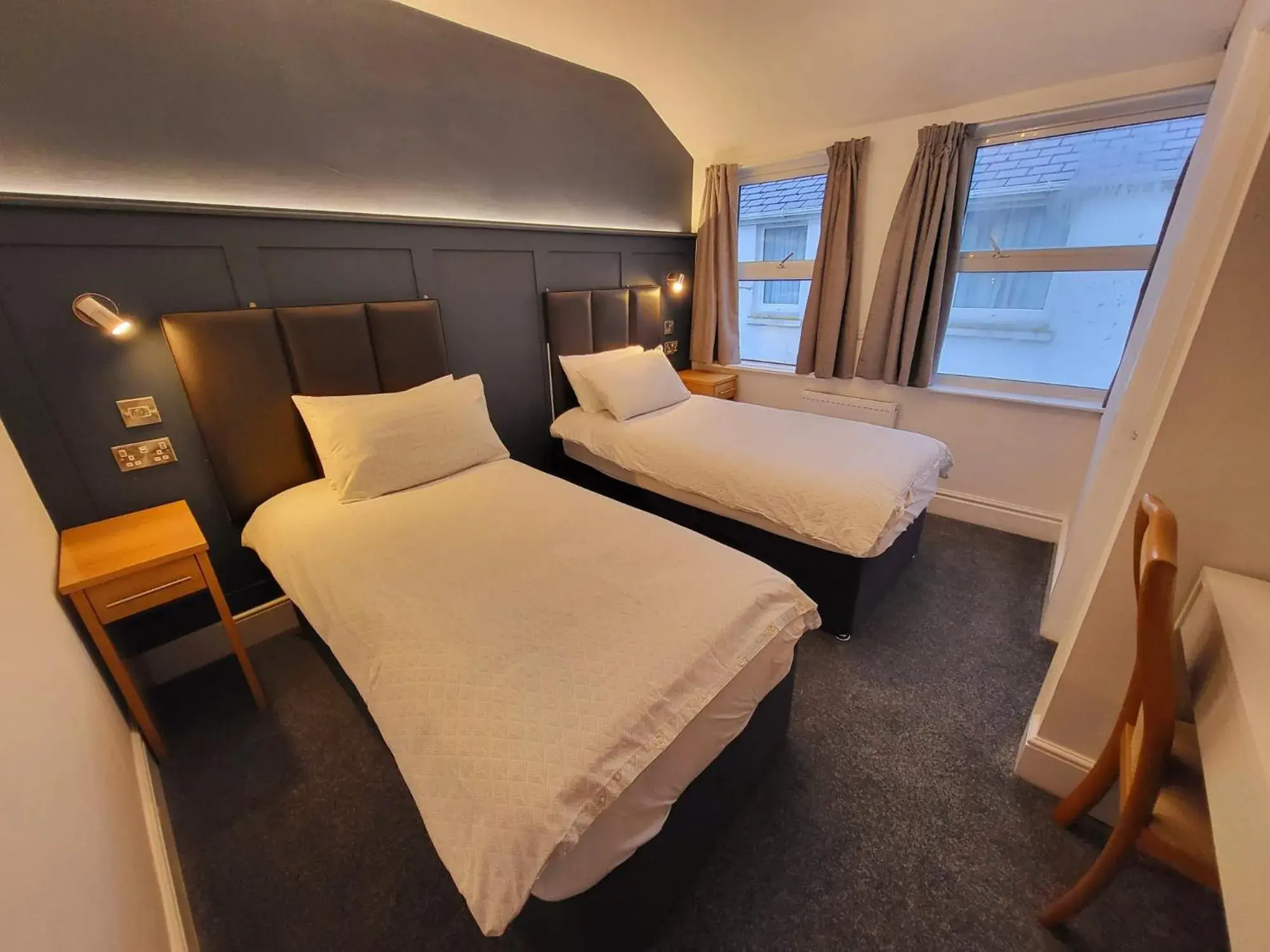 Standard Twin Room in At Caledonia Standard Twin Room in At Caledonia