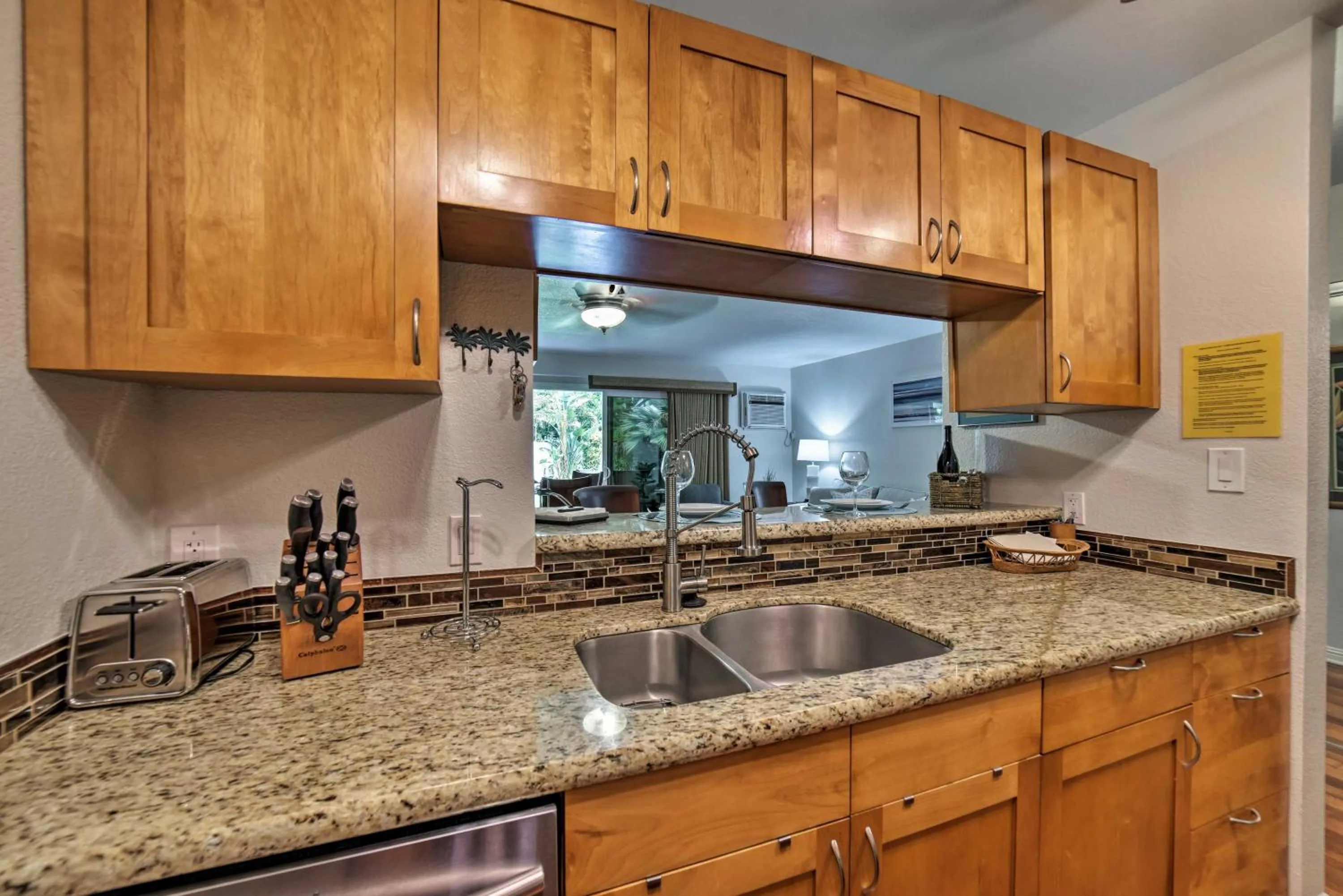 Garden View Condo with Pool - 400 Feet to Beach!