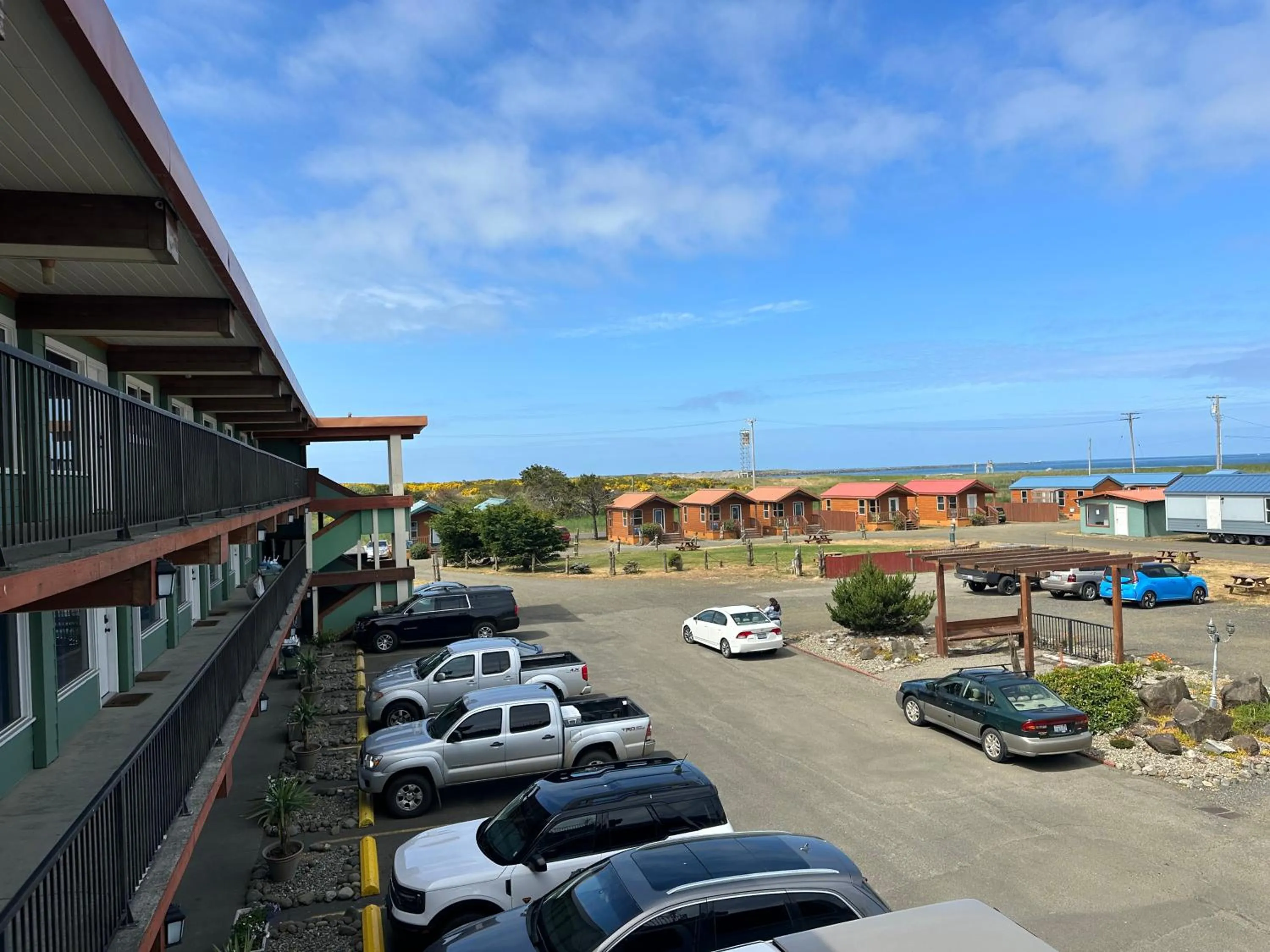 Property building in Westport Inn Cabins