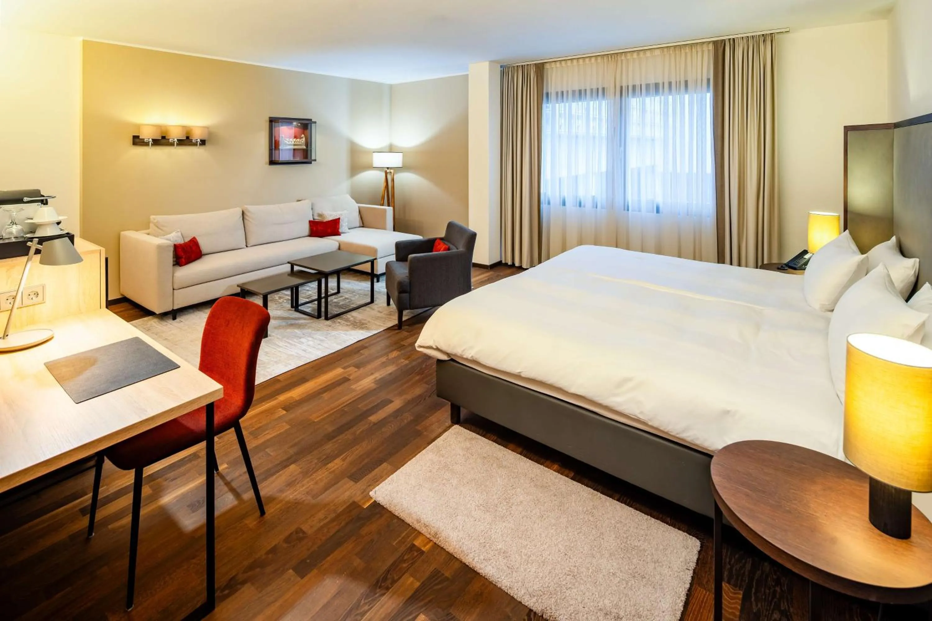 Photo of the whole room, Bed in Park Plaza Trier