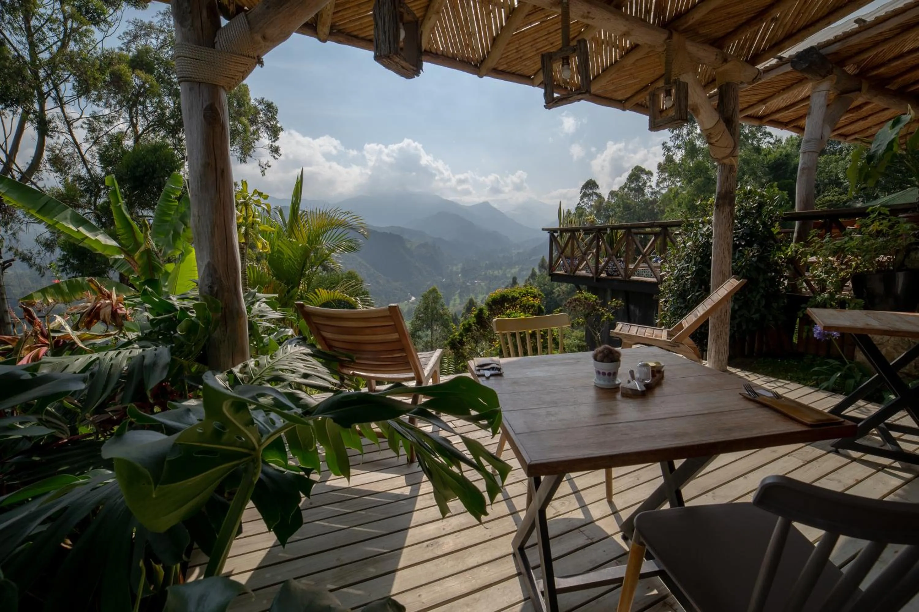 Dining area in Hotel Kawa Mountain Retreat