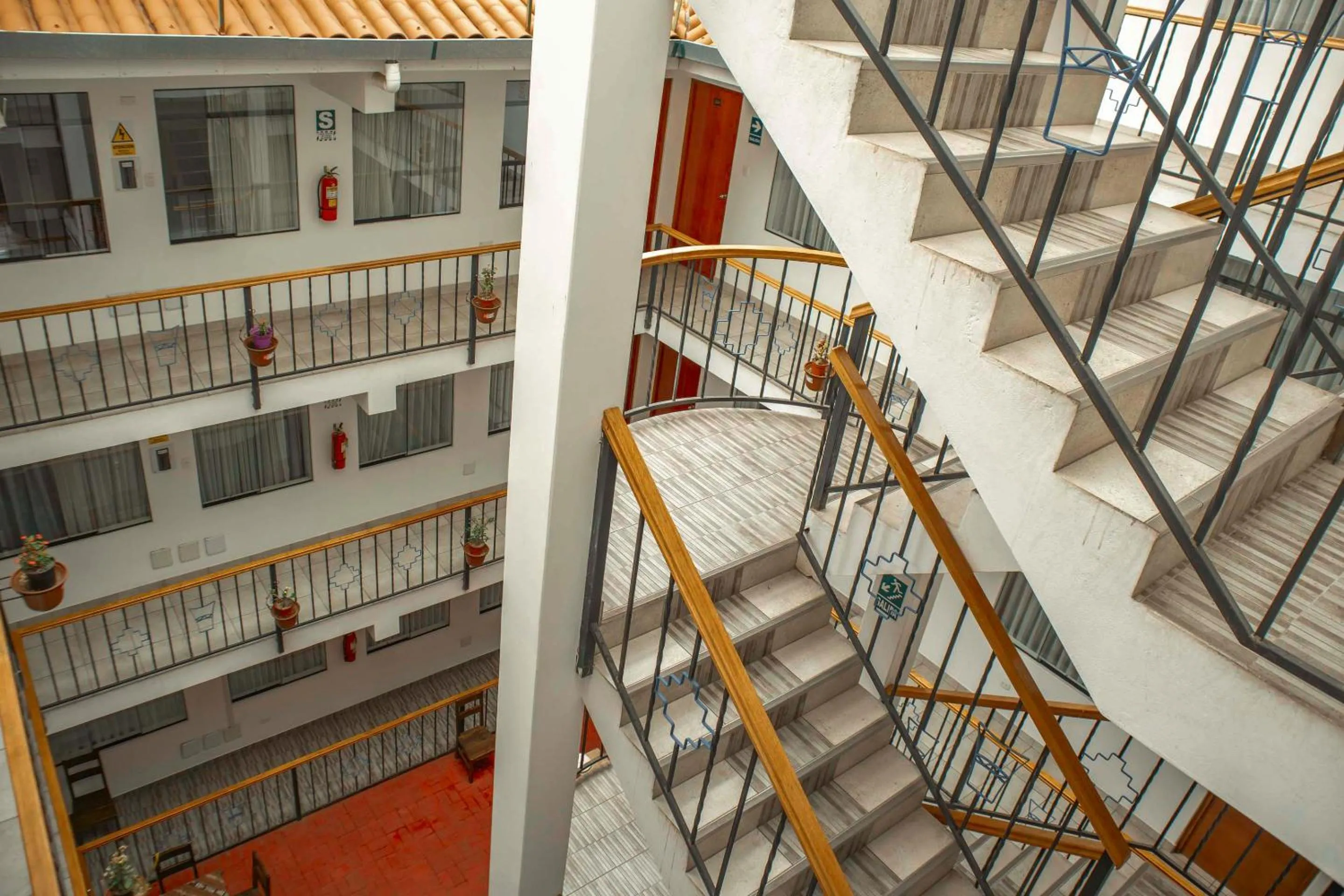 Area and facilities in Hotel Del Prado Hometown