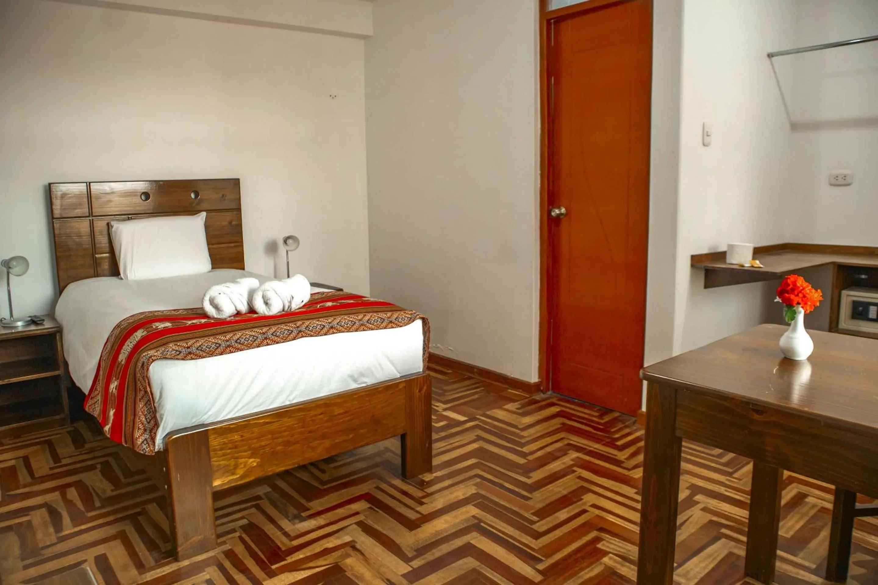 Bedroom, Bed in Hotel Del Prado Hometown