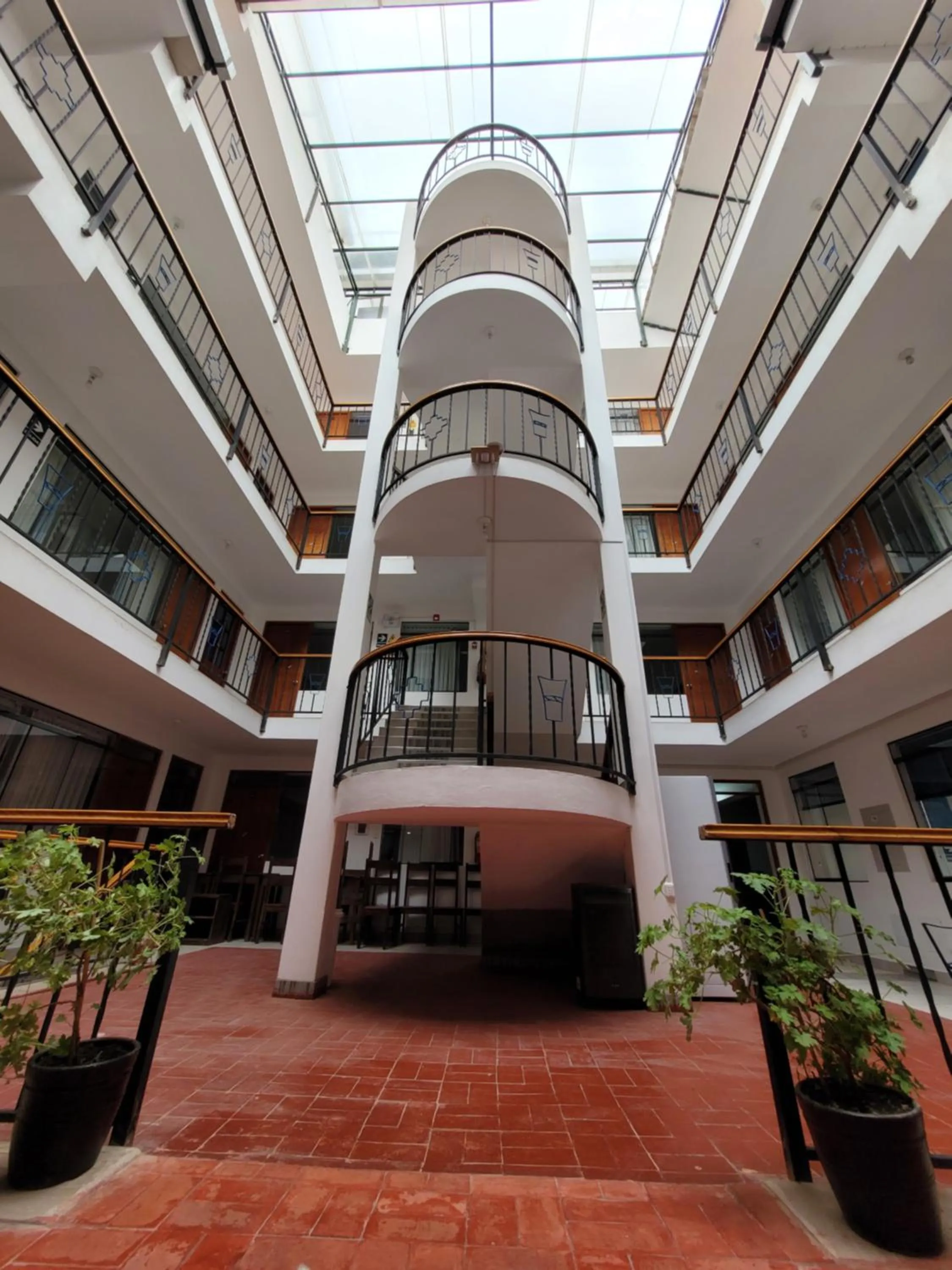 Property building in Hotel Del Prado Hometown