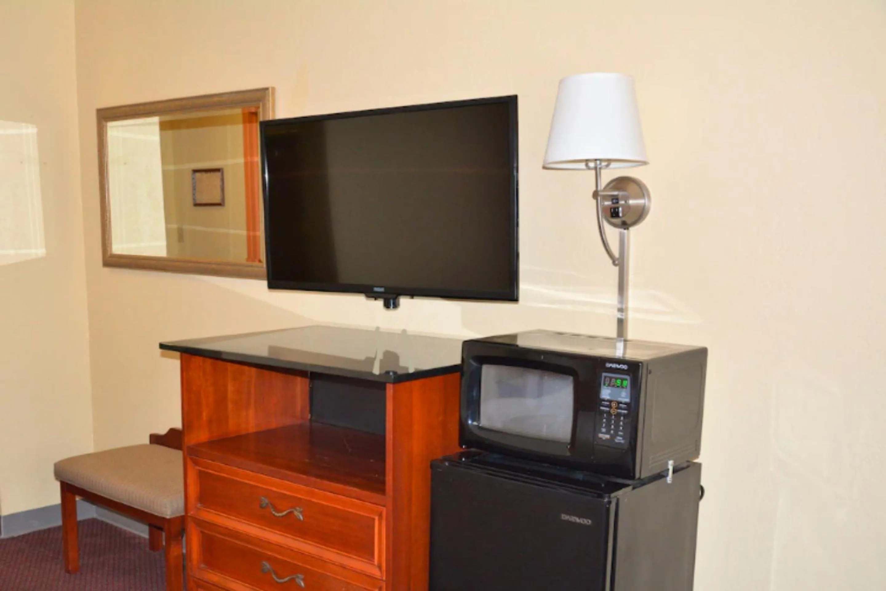 TV and multimedia in Buckeye Inn Express