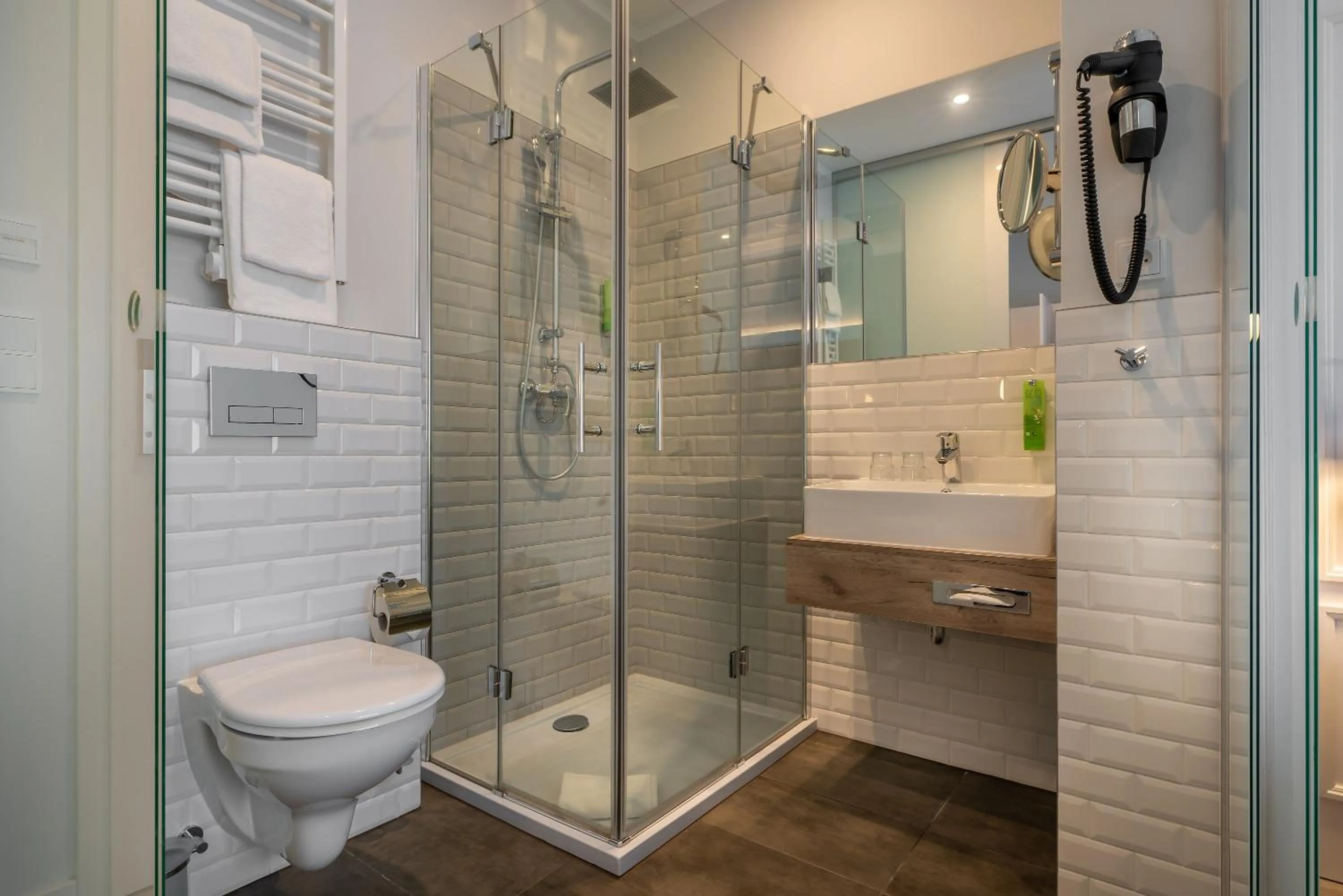 Photo of the whole room in Yggotel Ravn