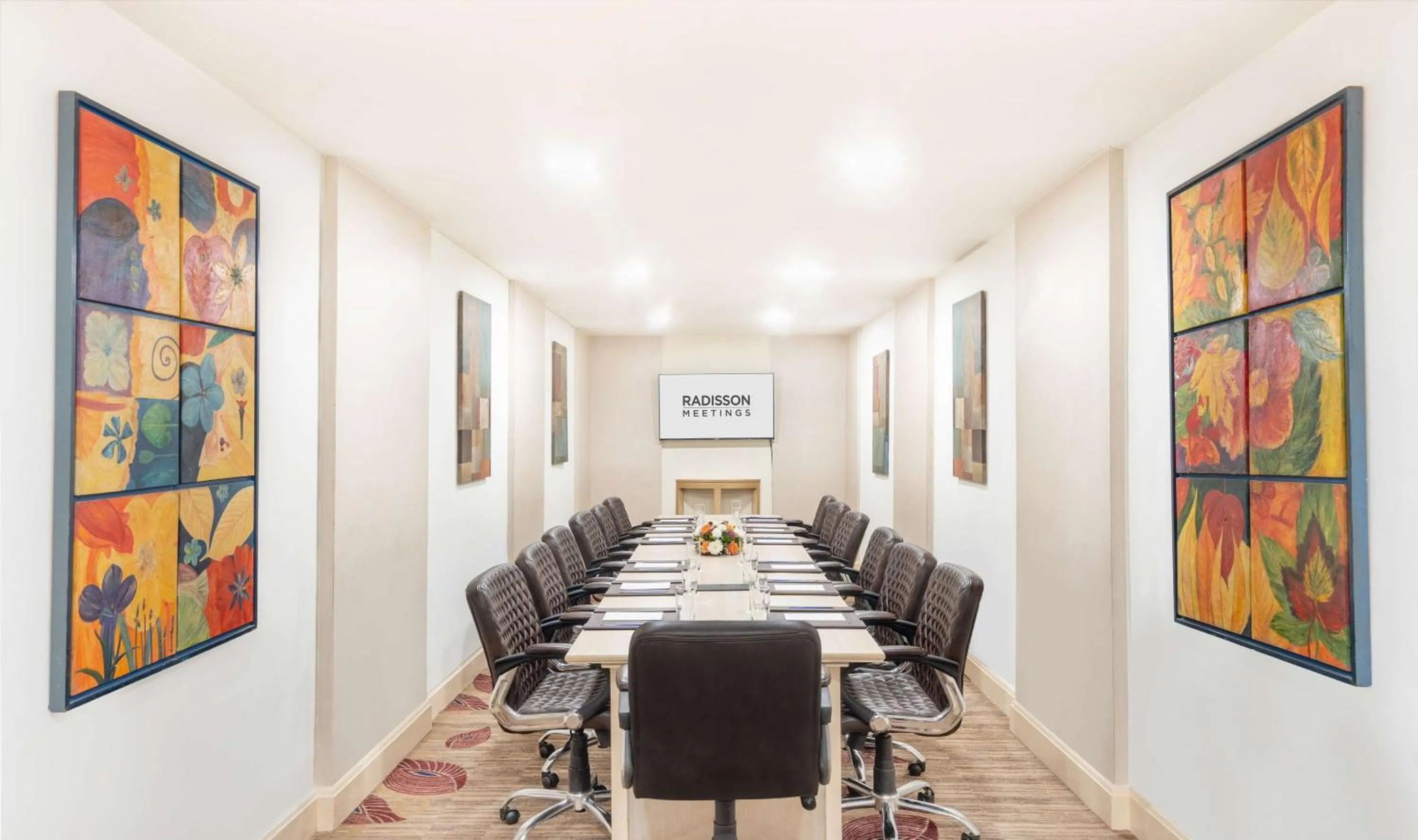 Meeting/conference room in Park Plaza Faridabad