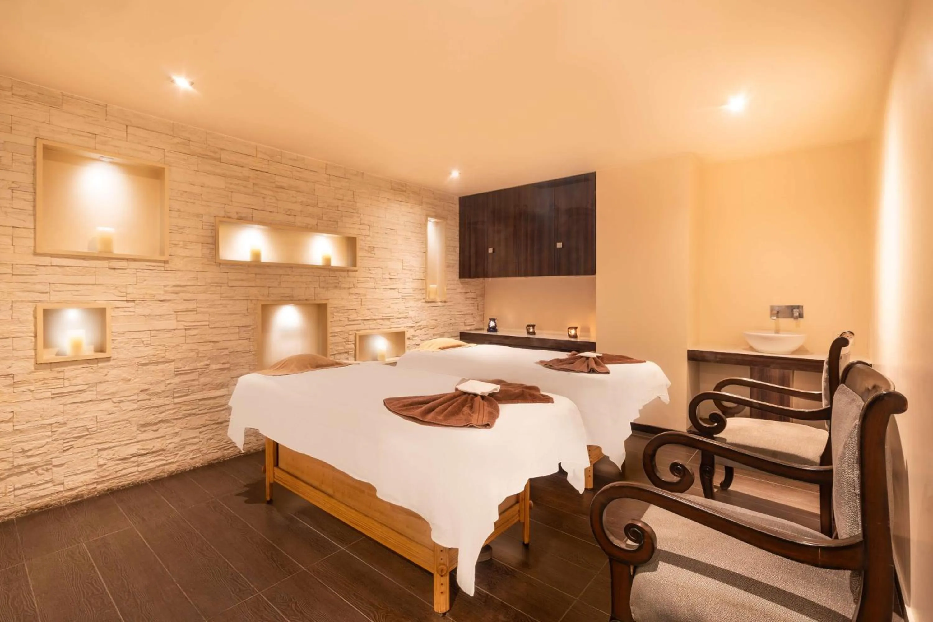 Spa and wellness centre/facilities in Park Plaza Faridabad