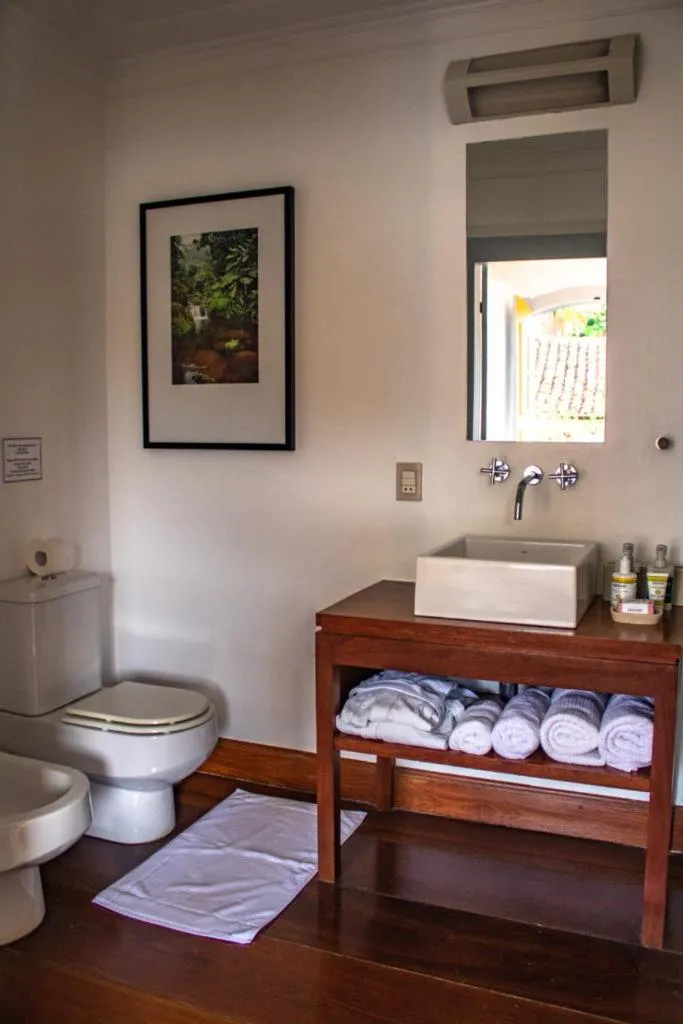 Bathroom in Casa Simone Pousada