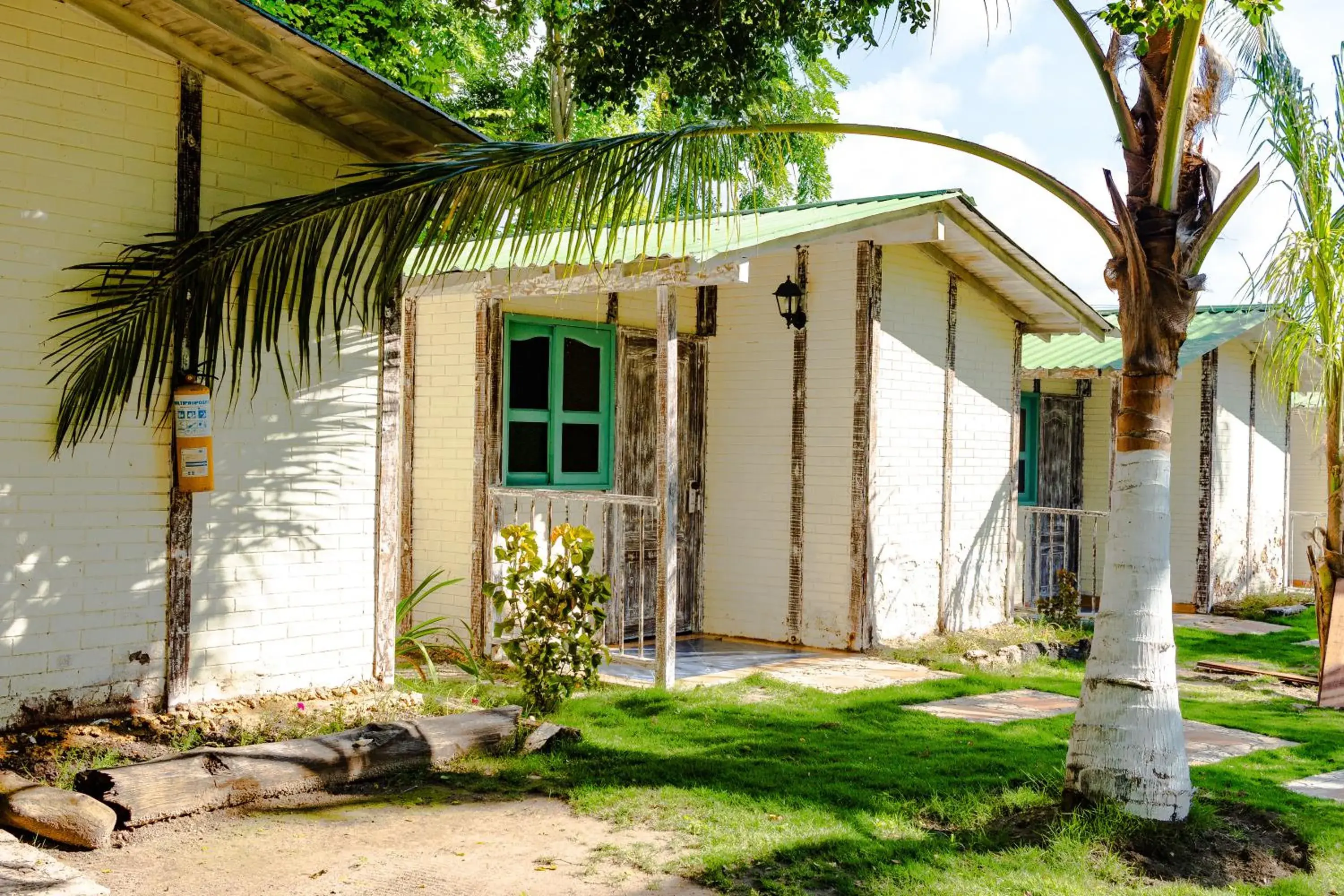 Quadruple Room with Garden View in Marazao Beach Hotel & Spa Quadruple Room with Garden View in Marazao Beach Hotel & Spa