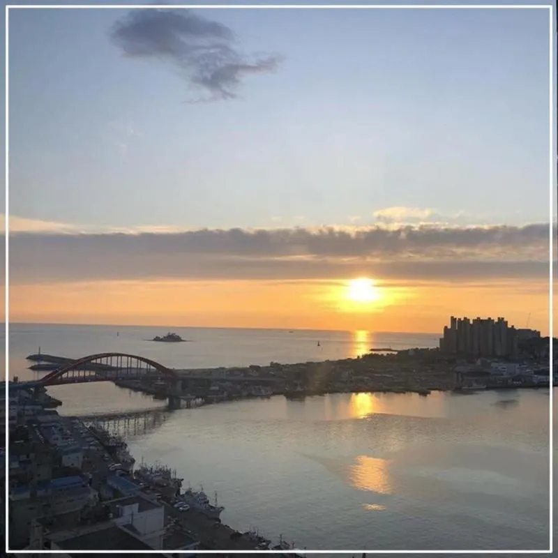 Balcony/Terrace in SunriseHotel JuniorSuite room11F Ocean view, Netflix O