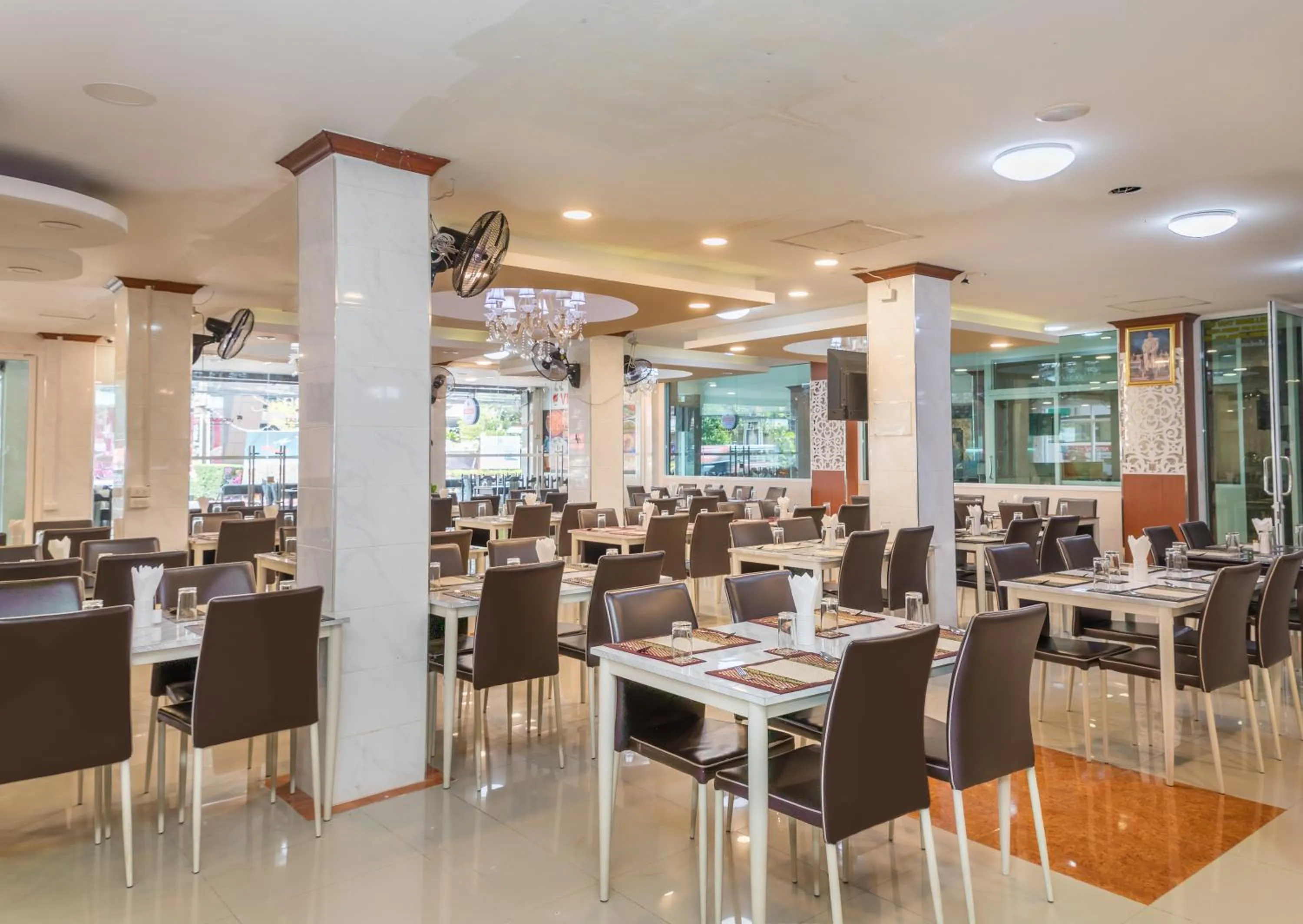 REGENTA CENTRAL RESIDENCY