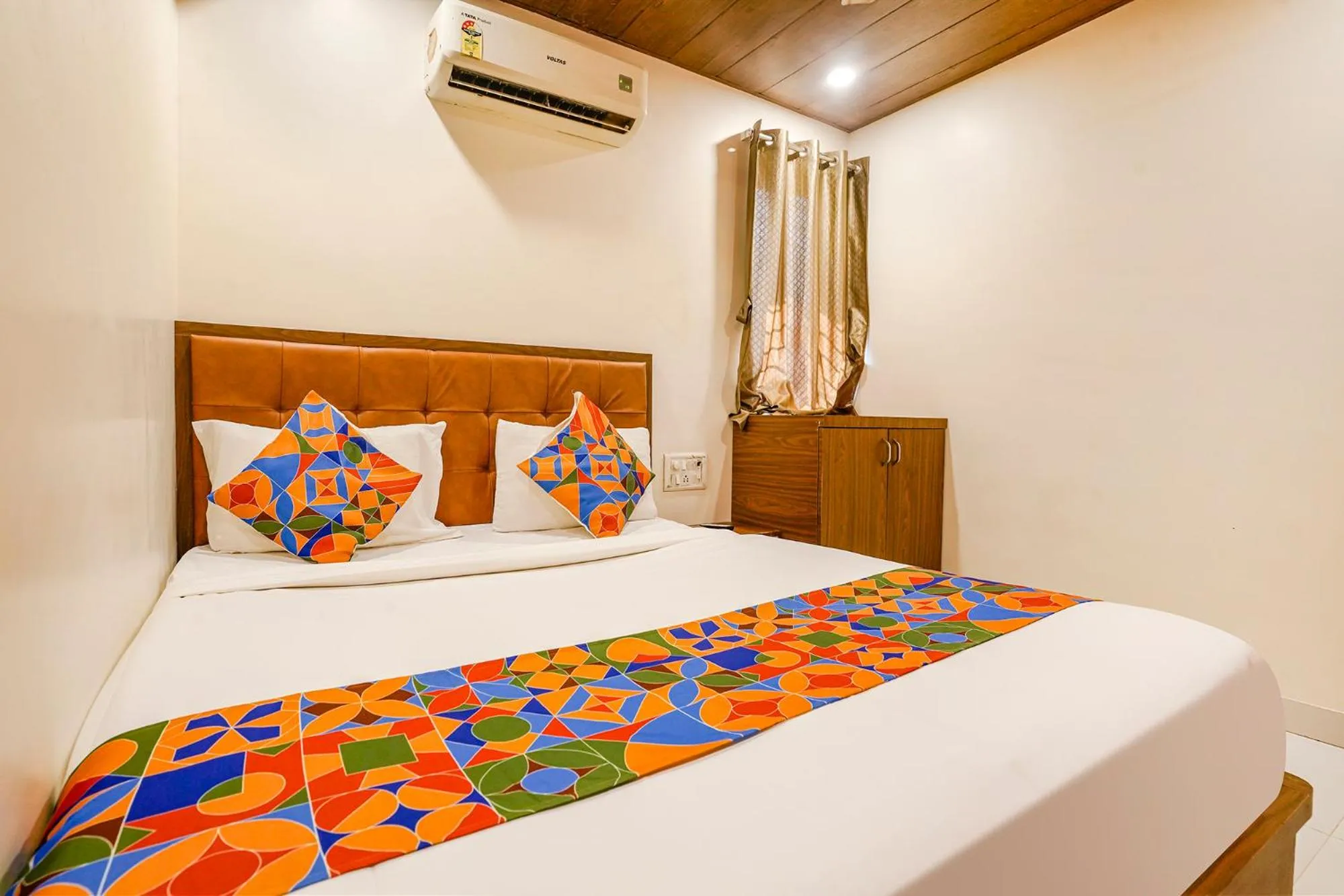 Bed in FabHotel The United - Nr Mumbai International Airport