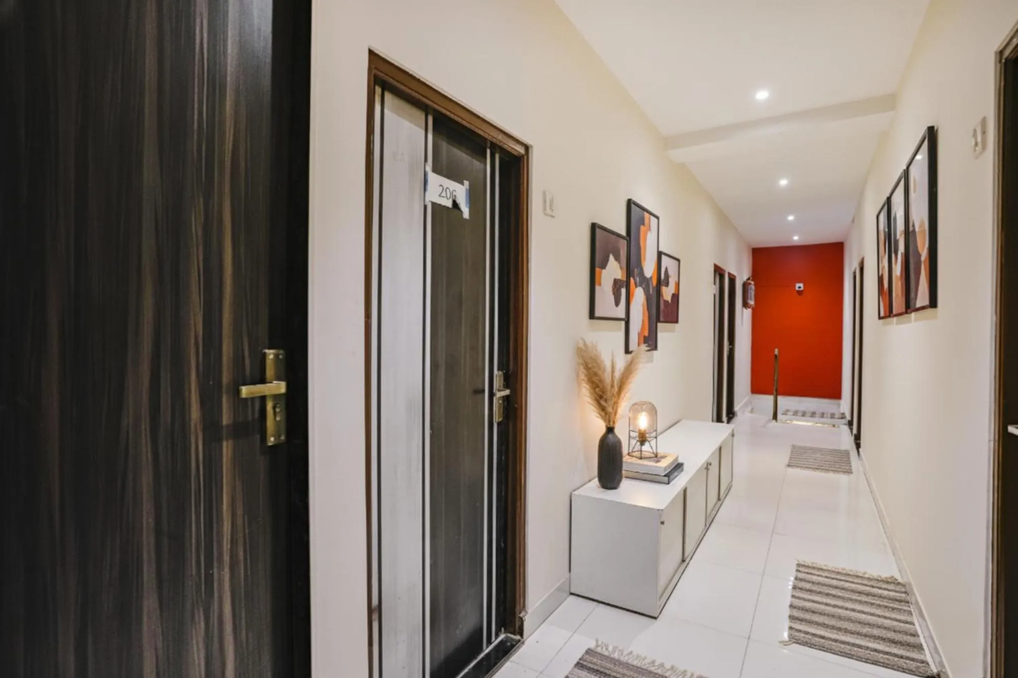 Lobby or reception, Bed in FabHotel The United - Nr Mumbai International Airport