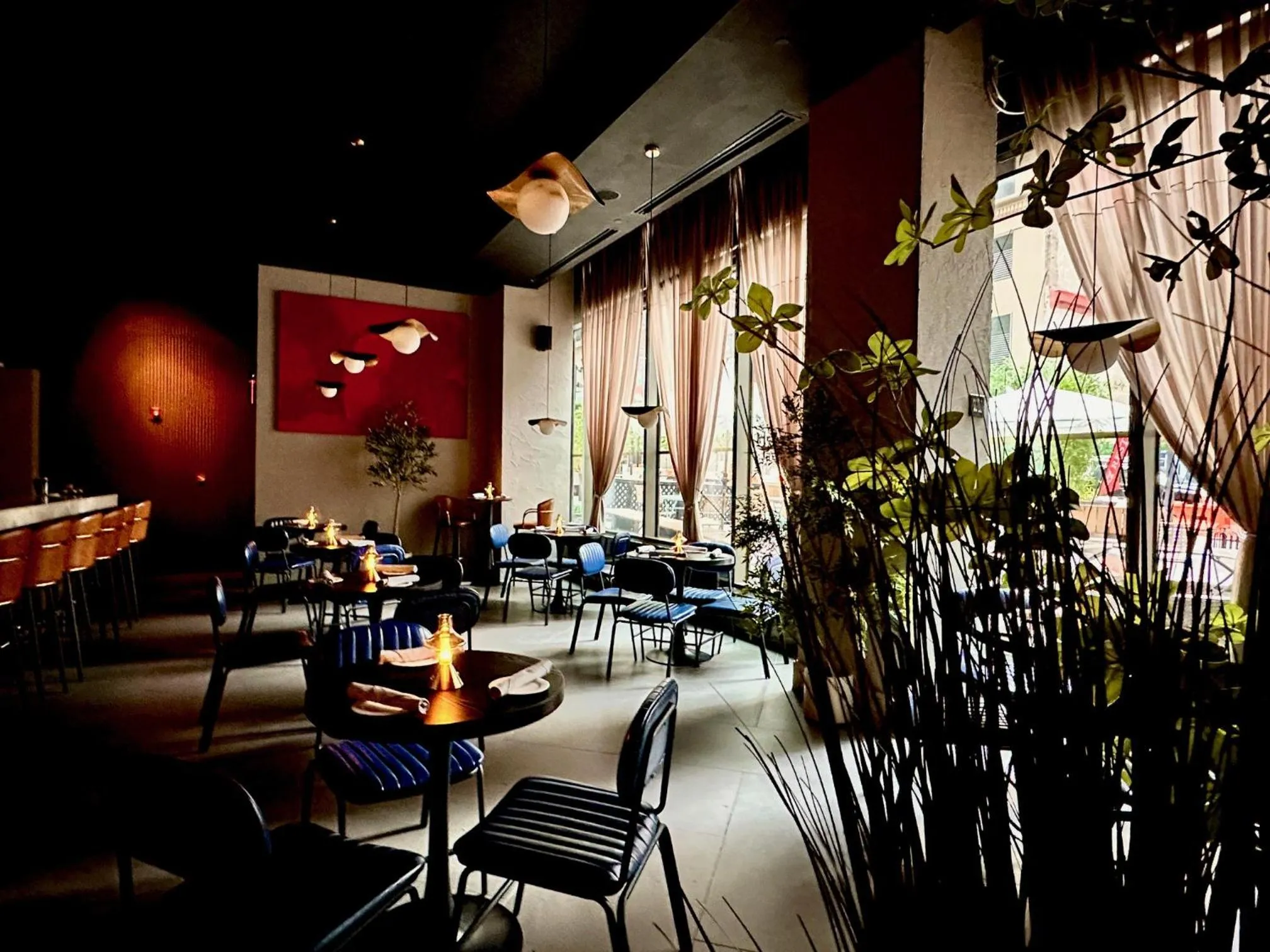 Restaurant/places to eat in Four Points by Sheraton New York Downtown