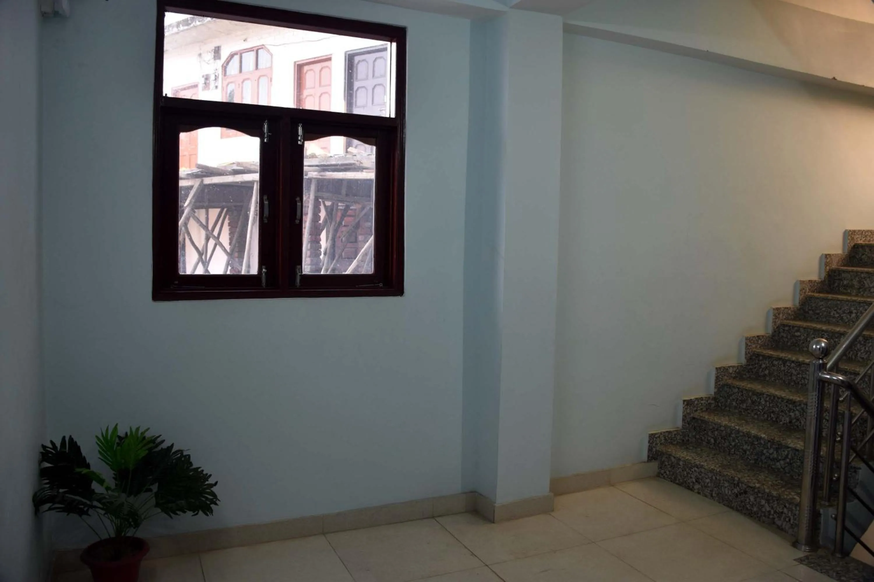 Facade/entrance in Whistling Alpines