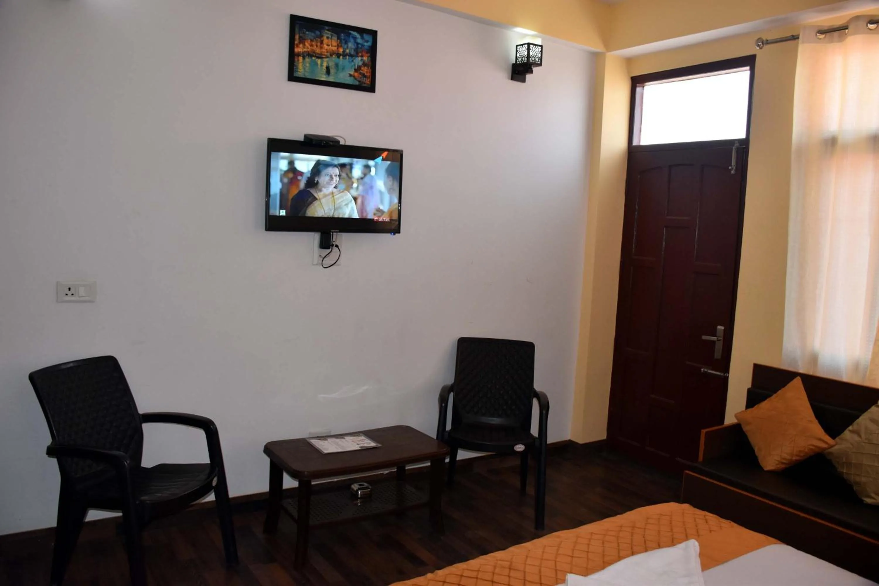 TV and multimedia in Whistling Alpines