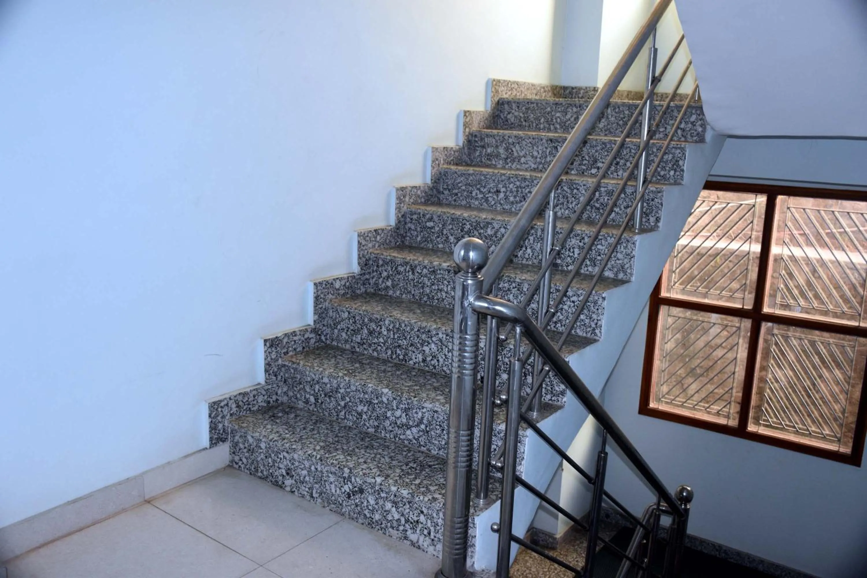 Facade/entrance in Whistling Alpines