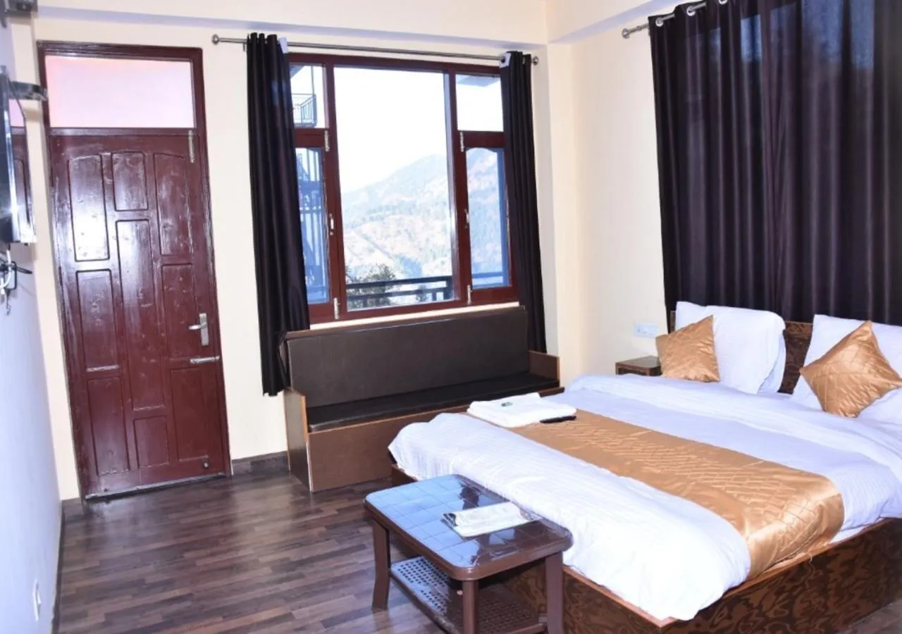 Bedroom in Whistling Alpines