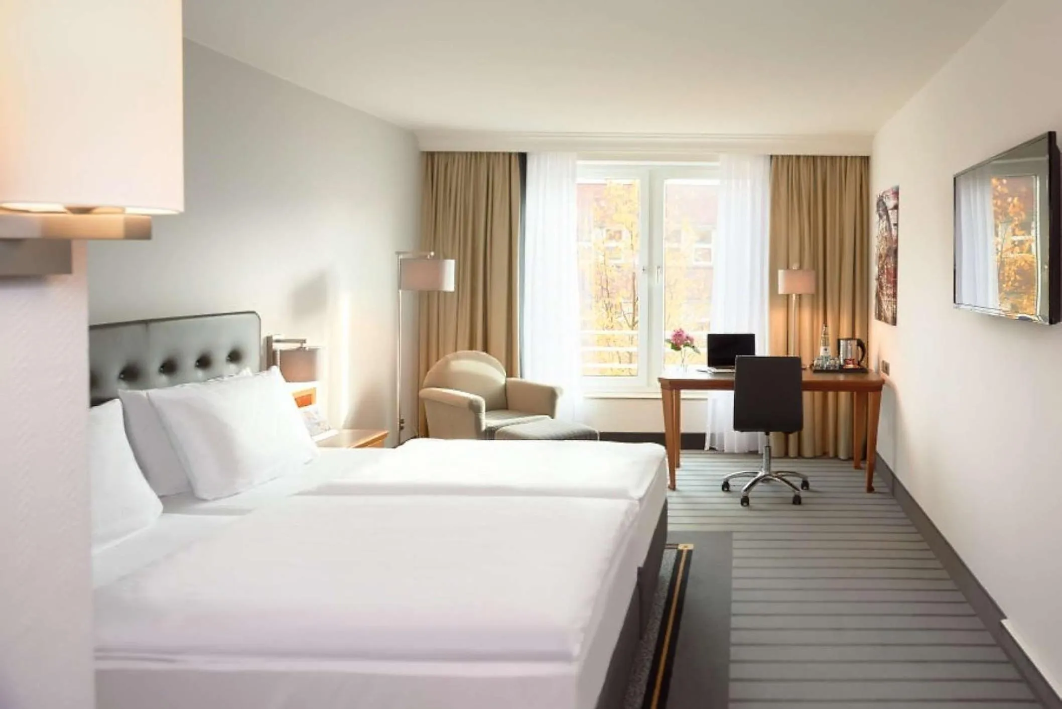 Bedroom, Bed in Dorint An den Westfalenhallen Dortmund