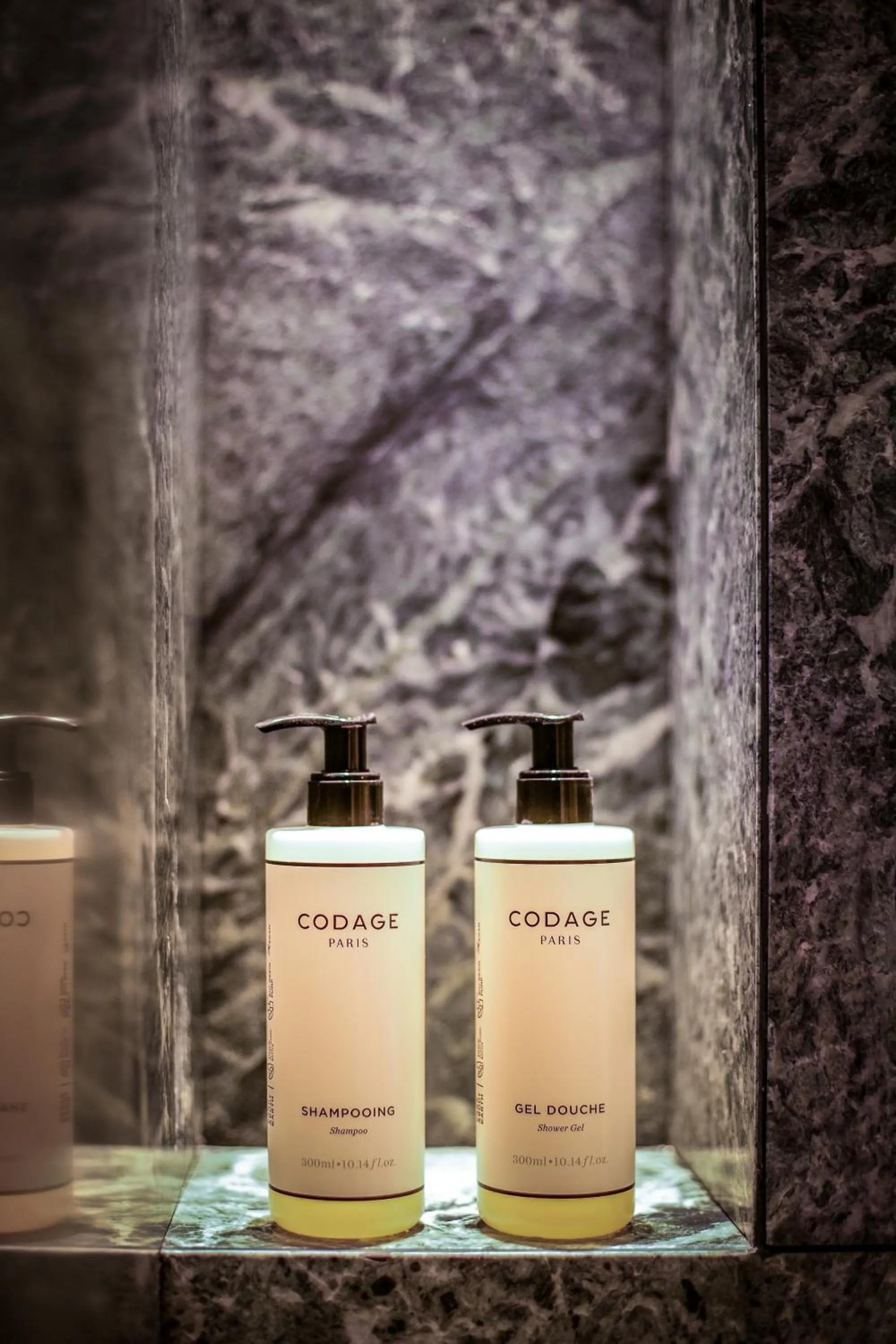 Shower in Hotel al Piolet