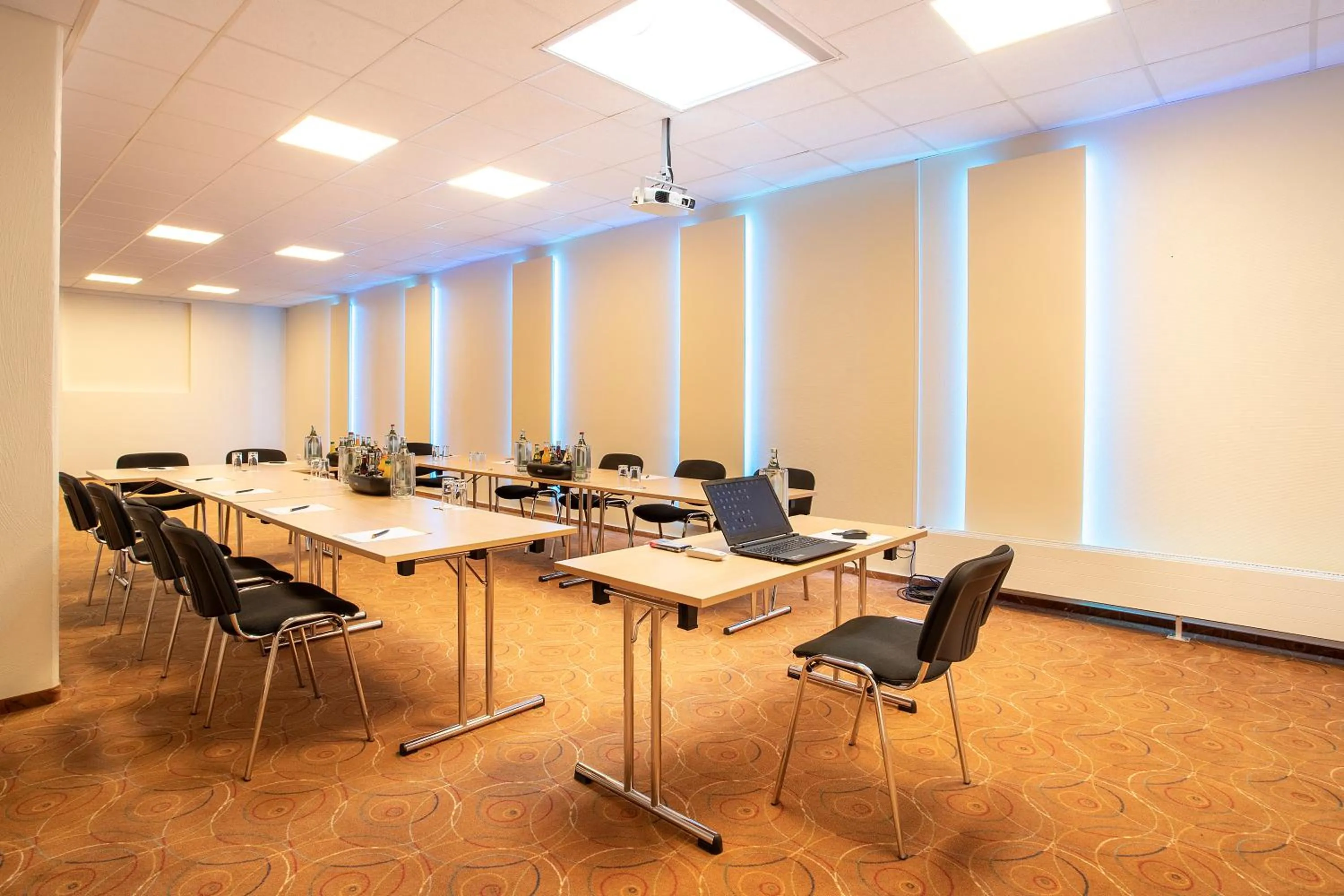 Business facilities in Kleefelder Hof