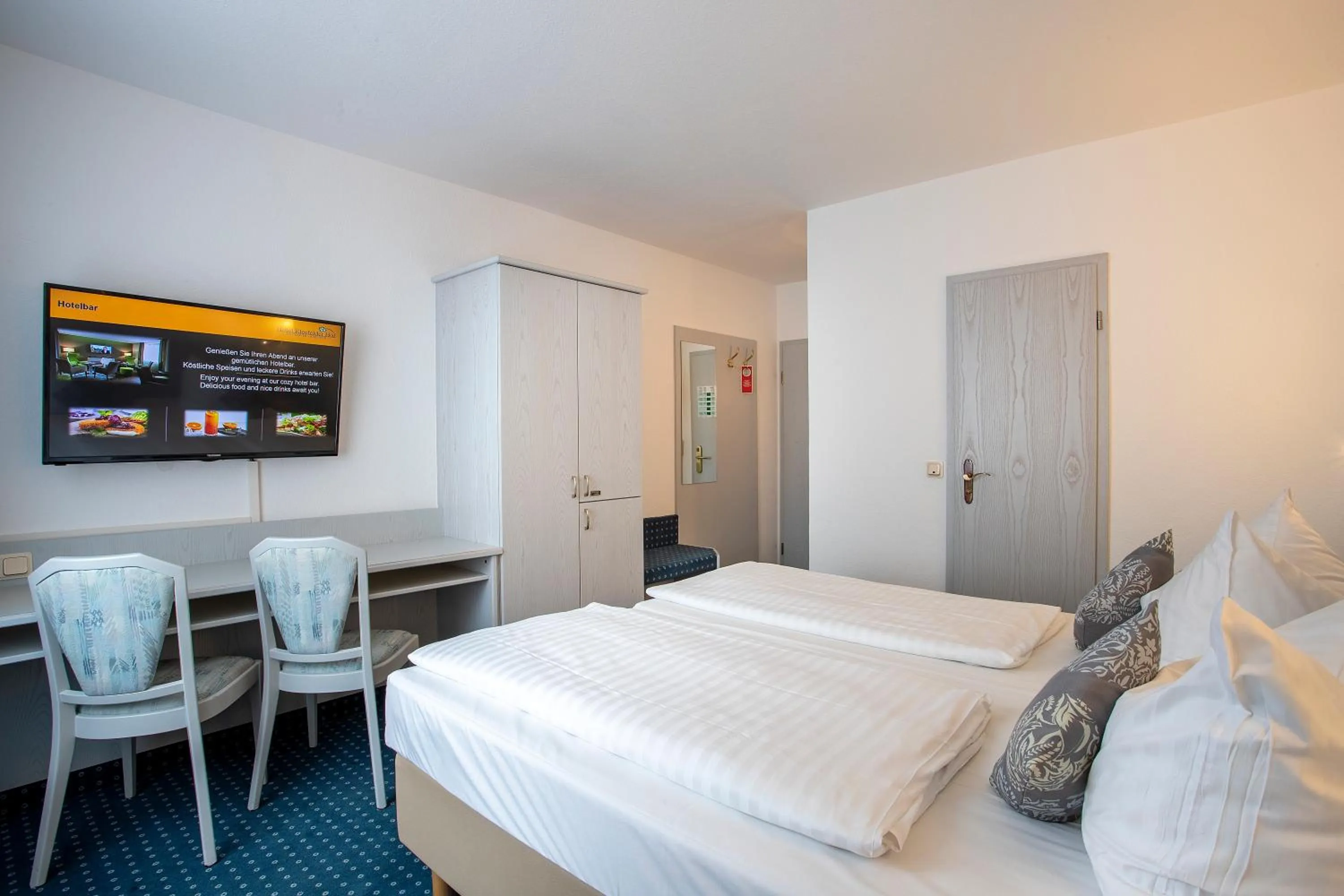 Photo of the whole room, Bed in Kleefelder Hof