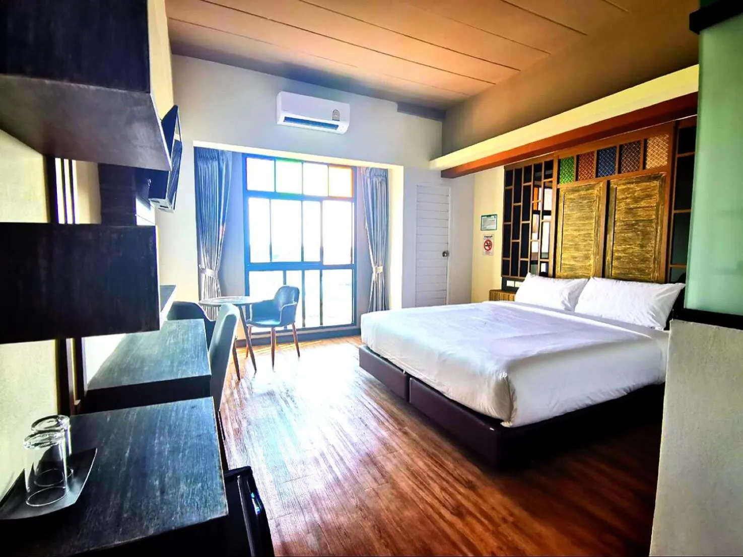 Photo of the whole room, Bed in PS Thungsao Hotel