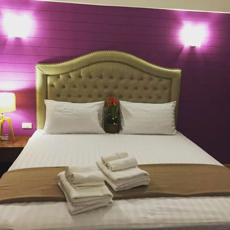 Bed in @42 Residence